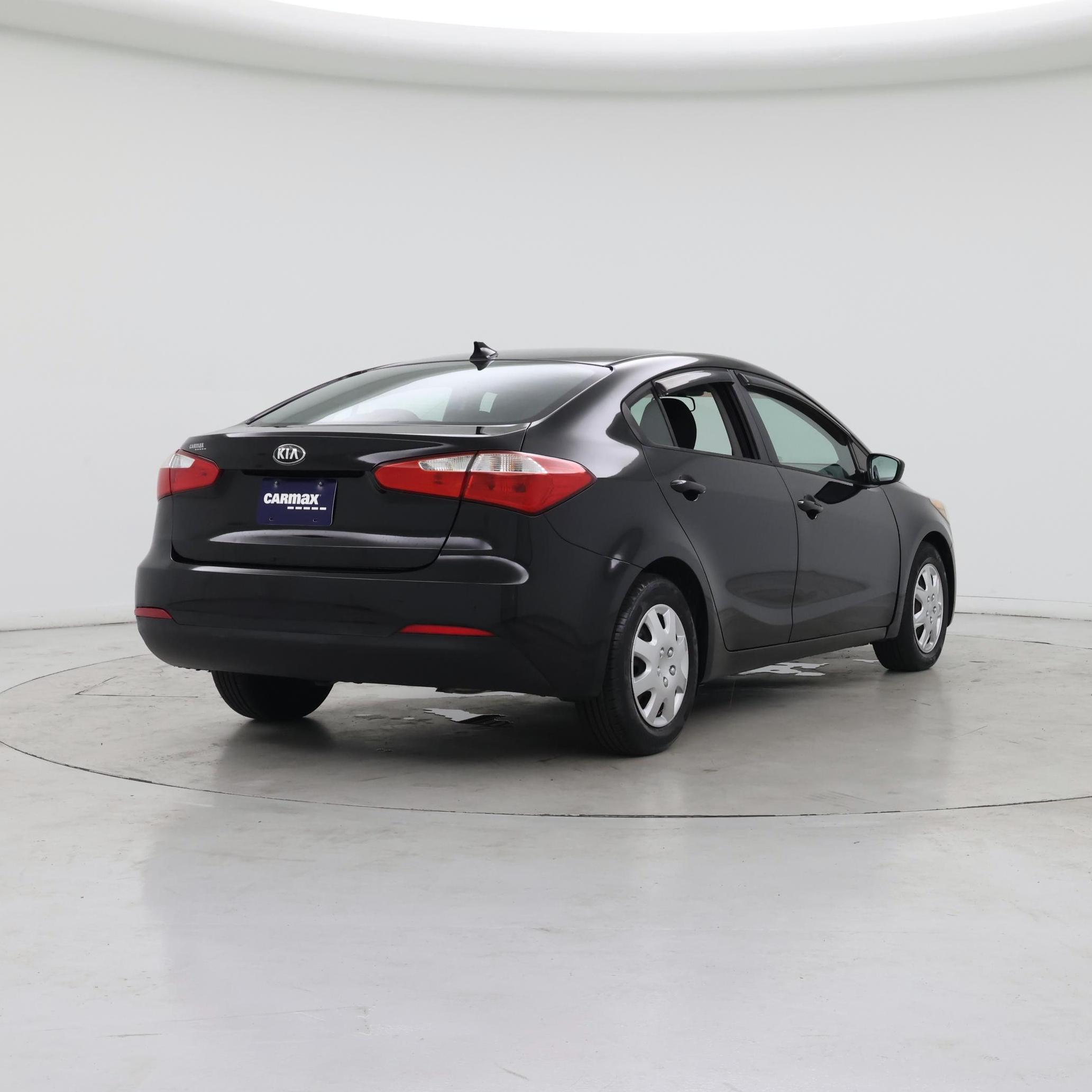 Thumbnail: 2016 Kia Forte - 8