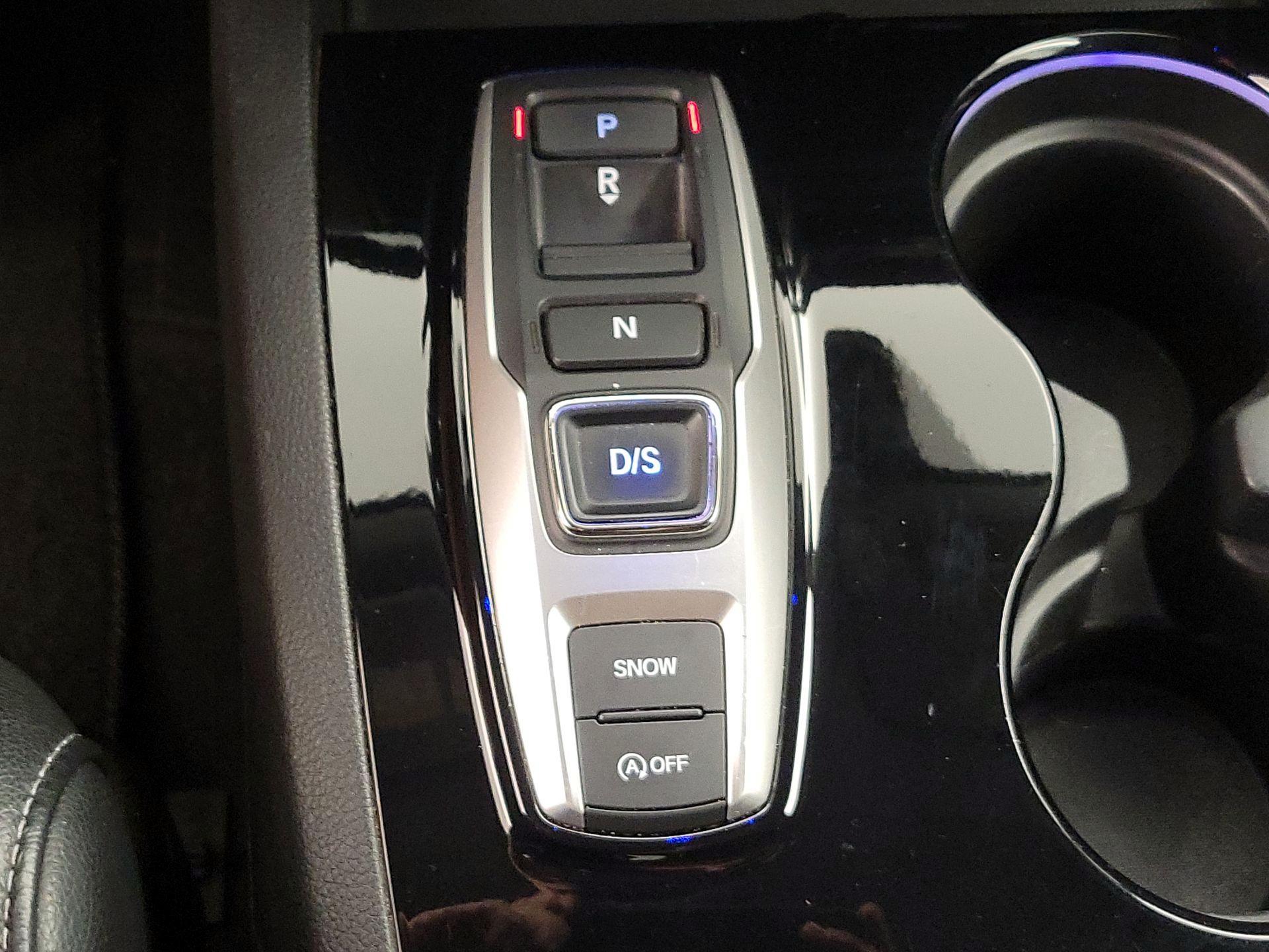 Thumbnail: 2019 Honda Pilot - 17