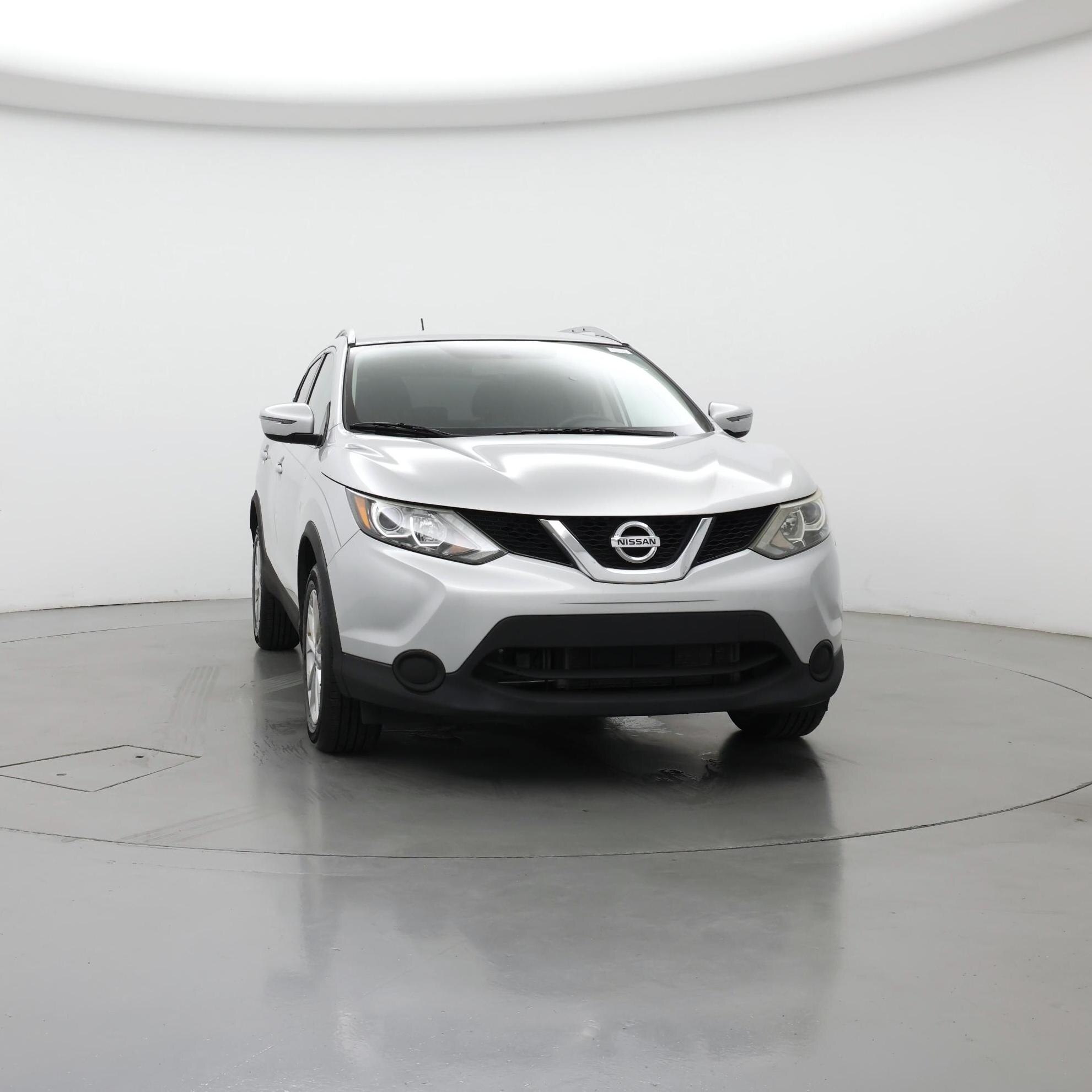 Thumbnail: 2017 Nissan Rogue Sport - 5