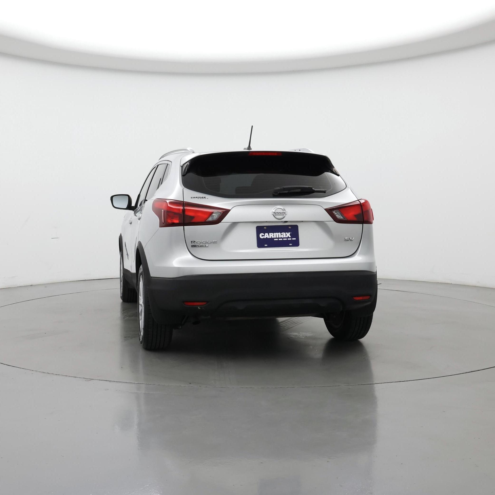 Thumbnail: 2017 Nissan Rogue Sport - 6