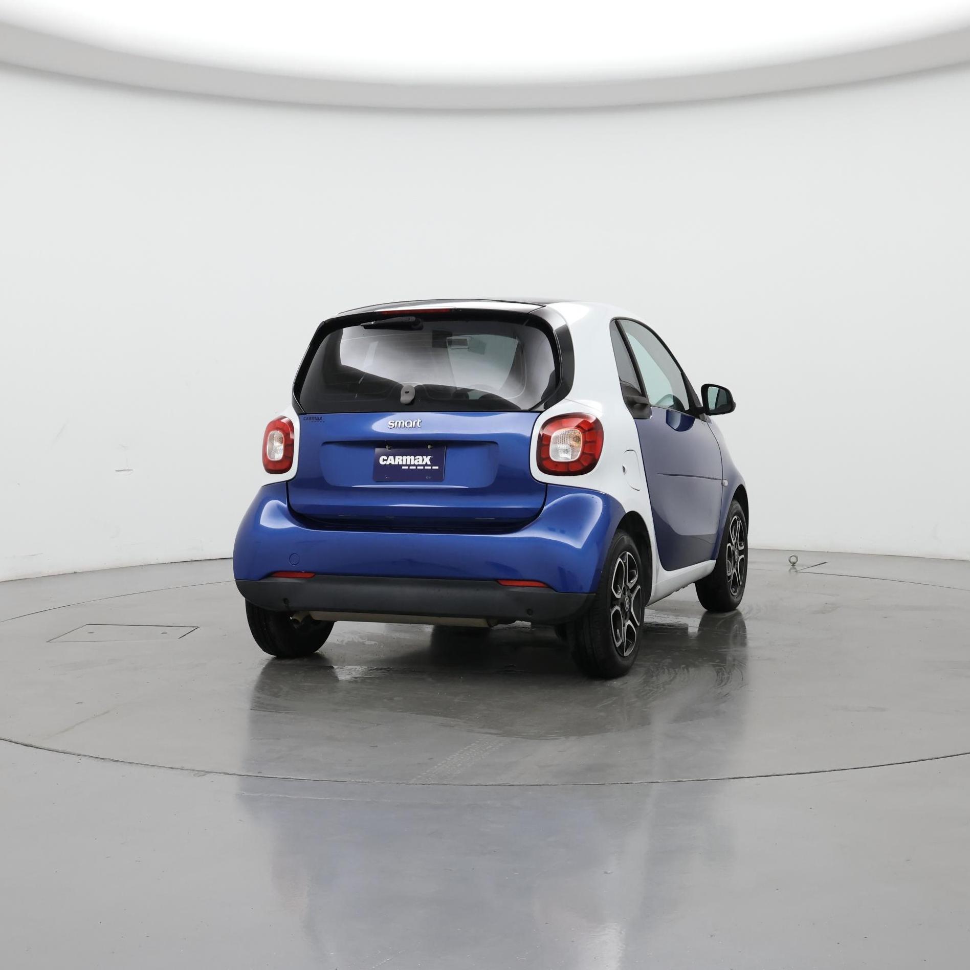 Thumbnail: 2016 smart fortwo - 8