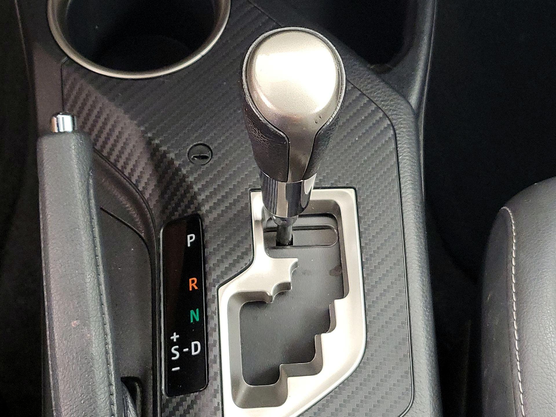 Thumbnail: 2013 Toyota RAV4 - 17