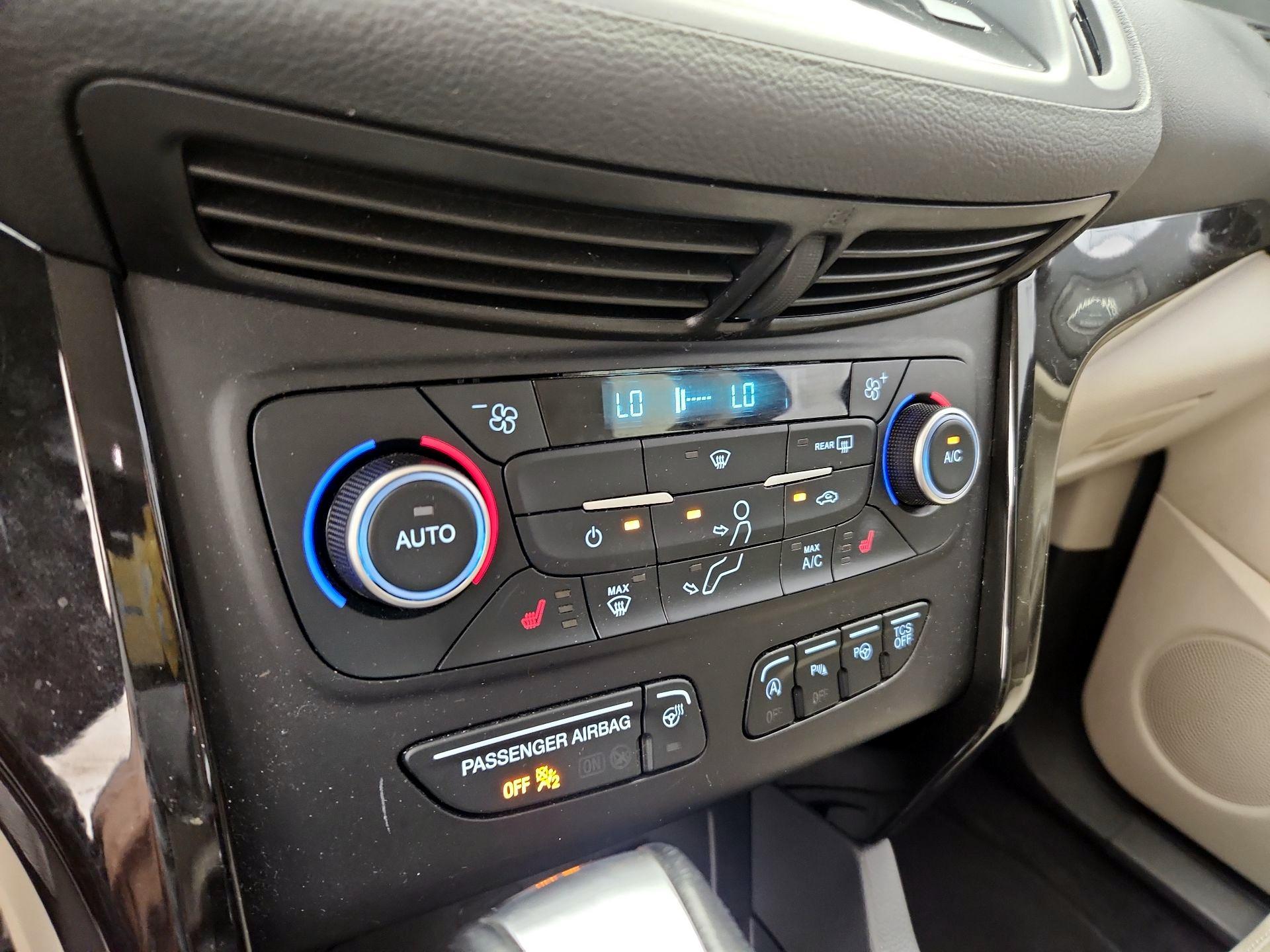 Thumbnail: 2018 Ford Escape - 17
