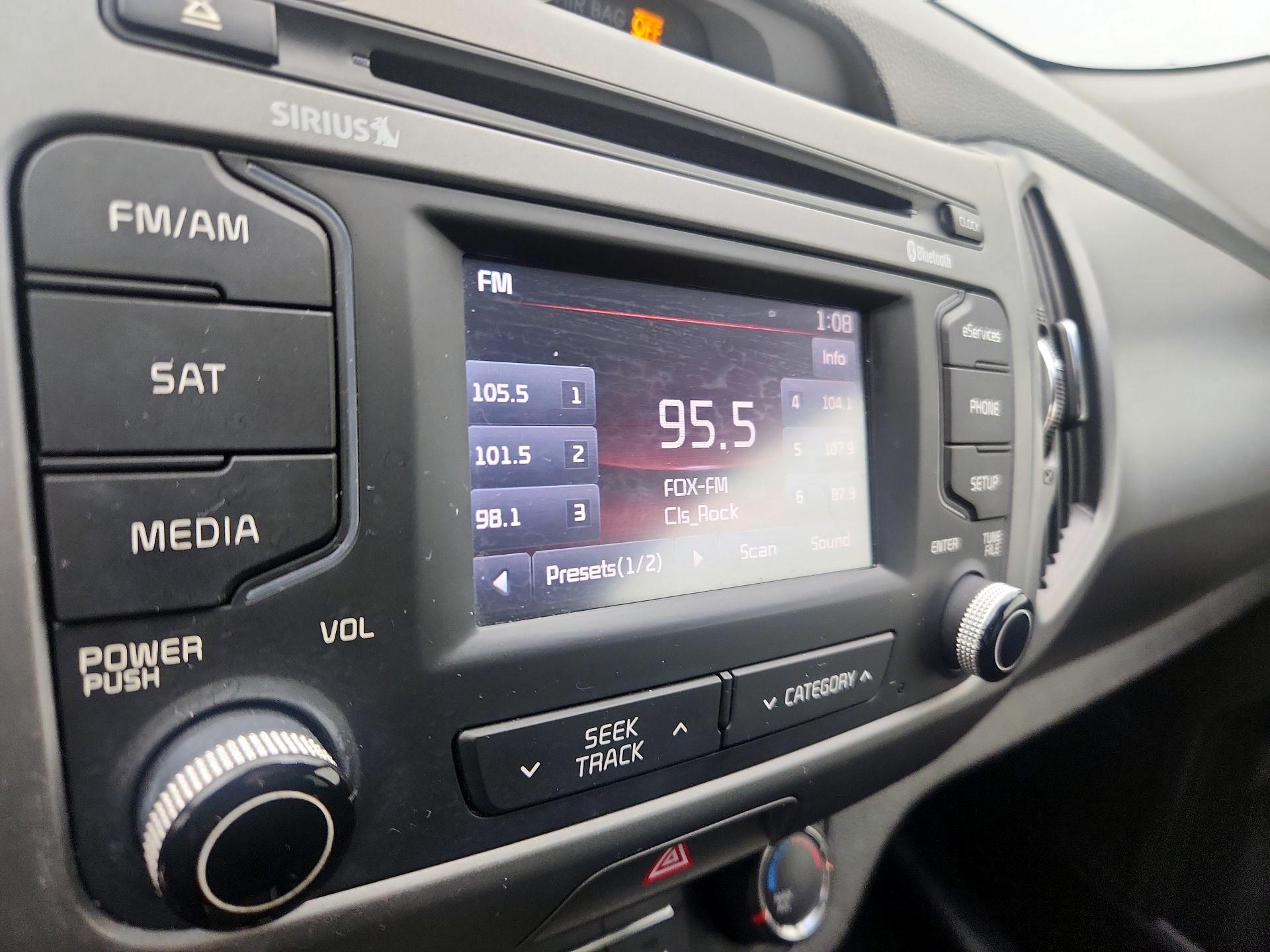 Thumbnail: 2015 Kia Sportage - 15