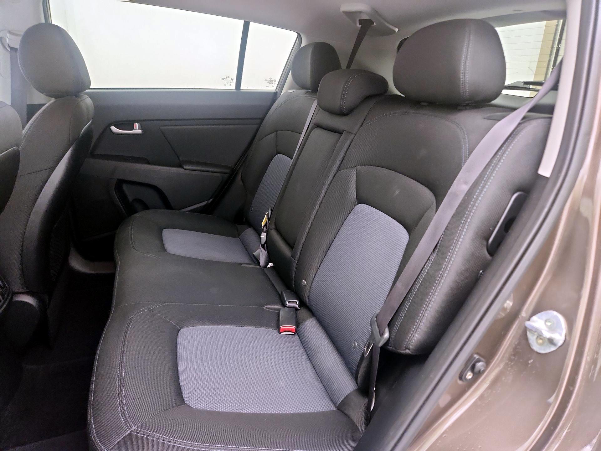 Thumbnail: 2015 Kia Sportage - 19