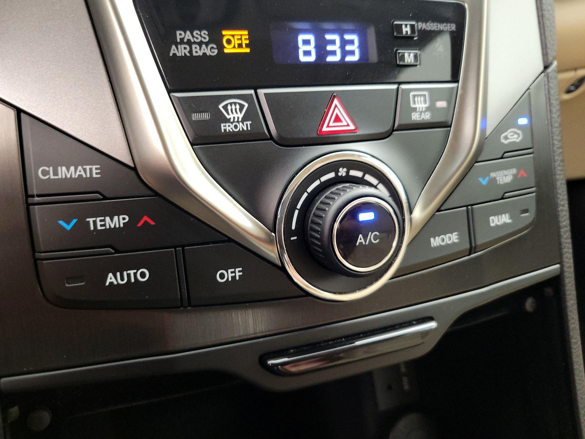 Thumbnail: 2014 Hyundai Azera - 16