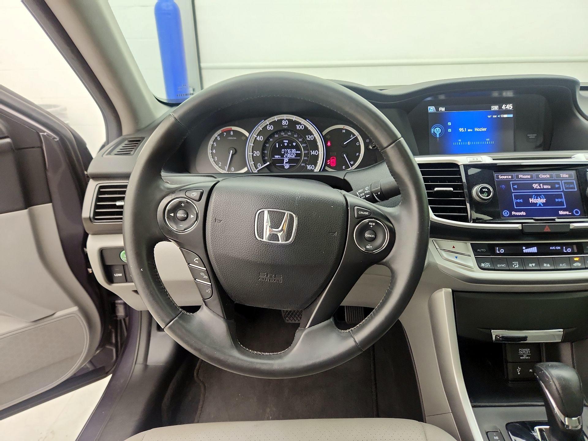 Thumbnail: 2015 Honda Accord - 10