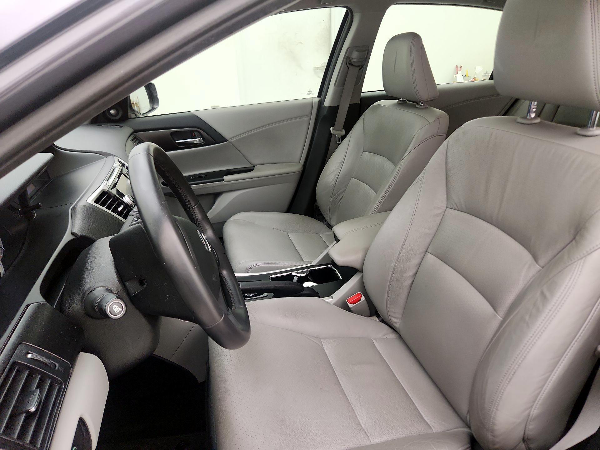 Thumbnail: 2015 Honda Accord - 11