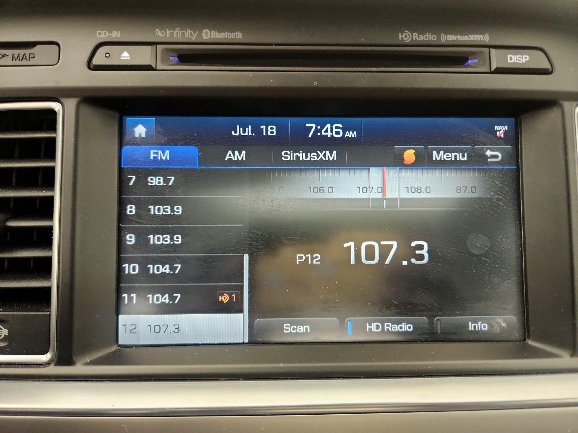 Thumbnail: 2015 Hyundai Sonata - 16