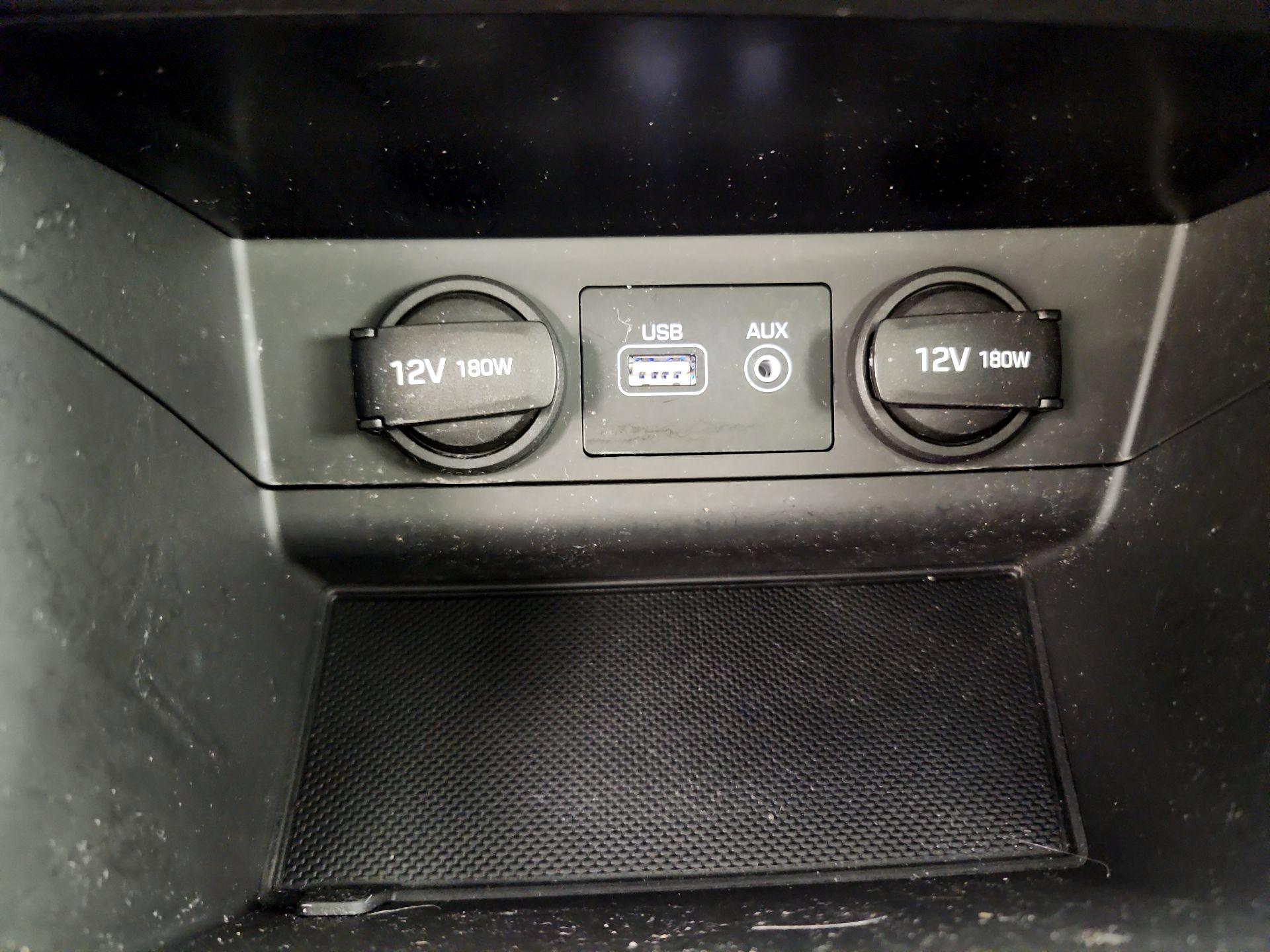 Thumbnail: 2015 Hyundai Sonata - 19