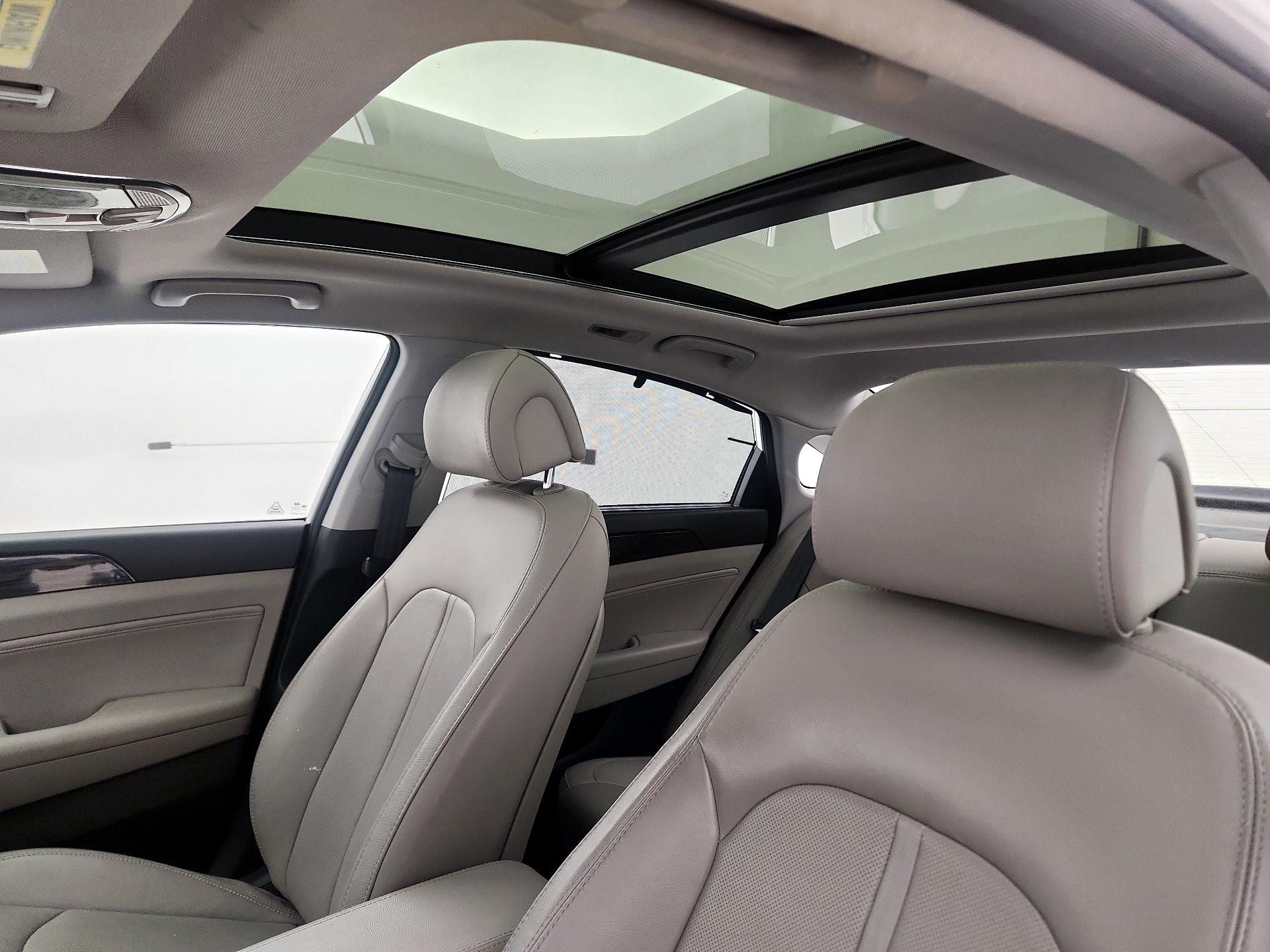 Thumbnail: 2015 Hyundai Sonata - 20