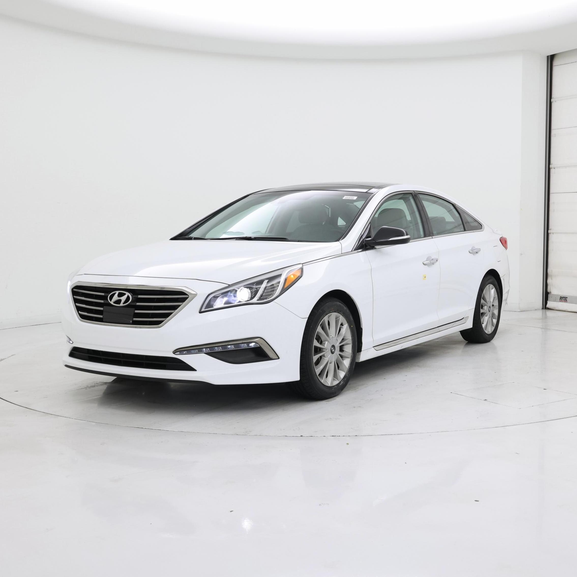 Thumbnail: 2015 Hyundai Sonata - 4
