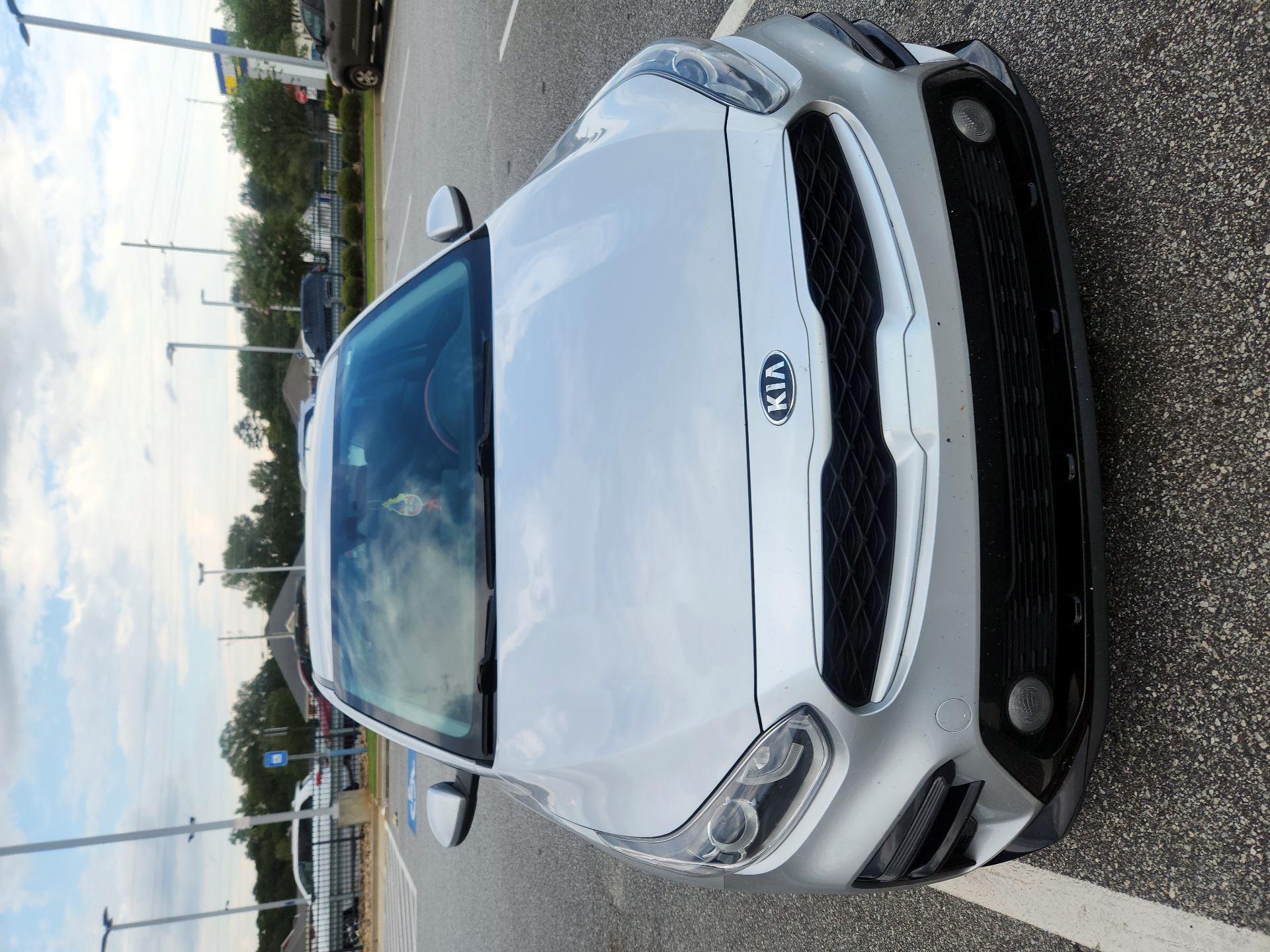 Thumbnail: 2021 Kia Forte - 12