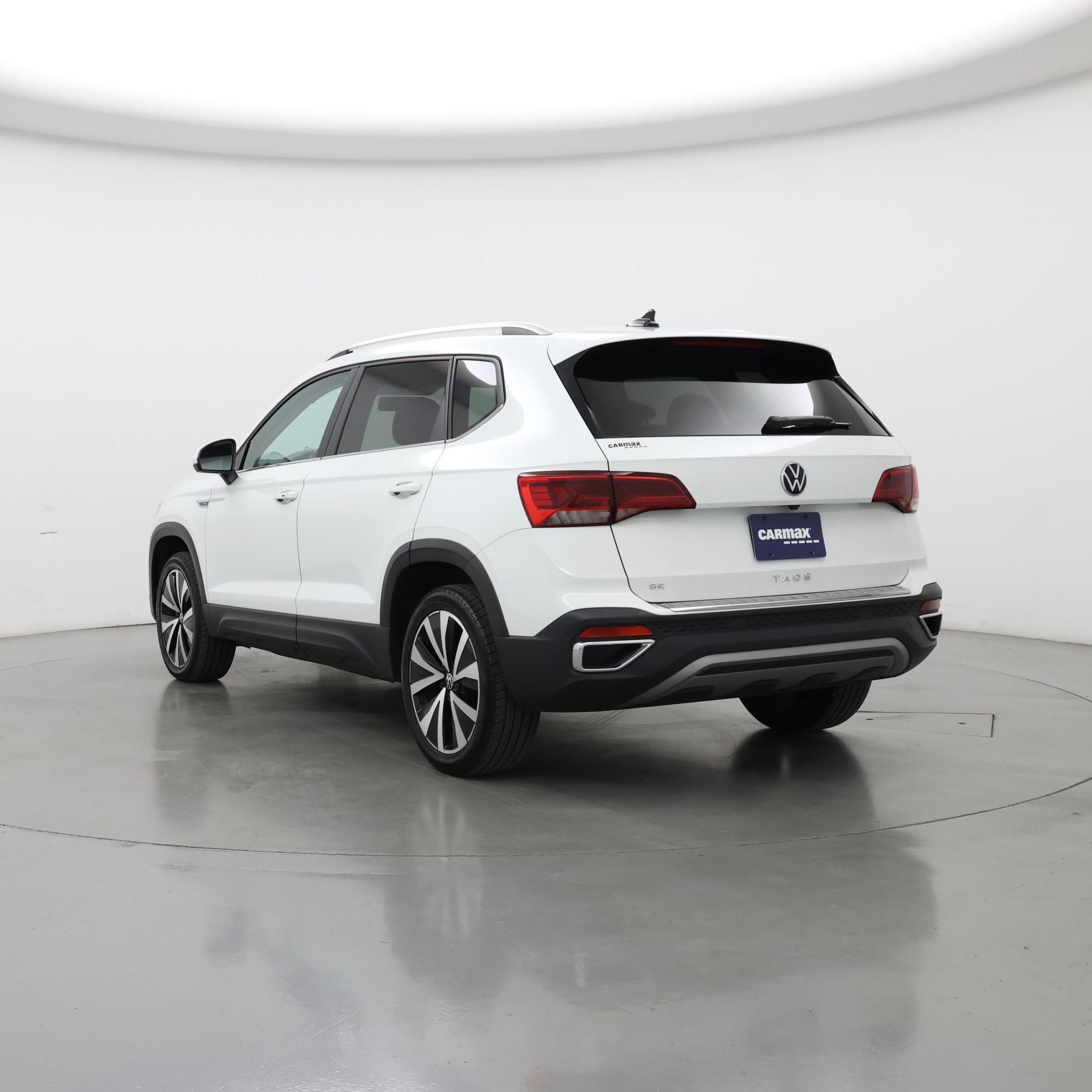 Thumbnail: 2022 Volkswagen Taos - 2
