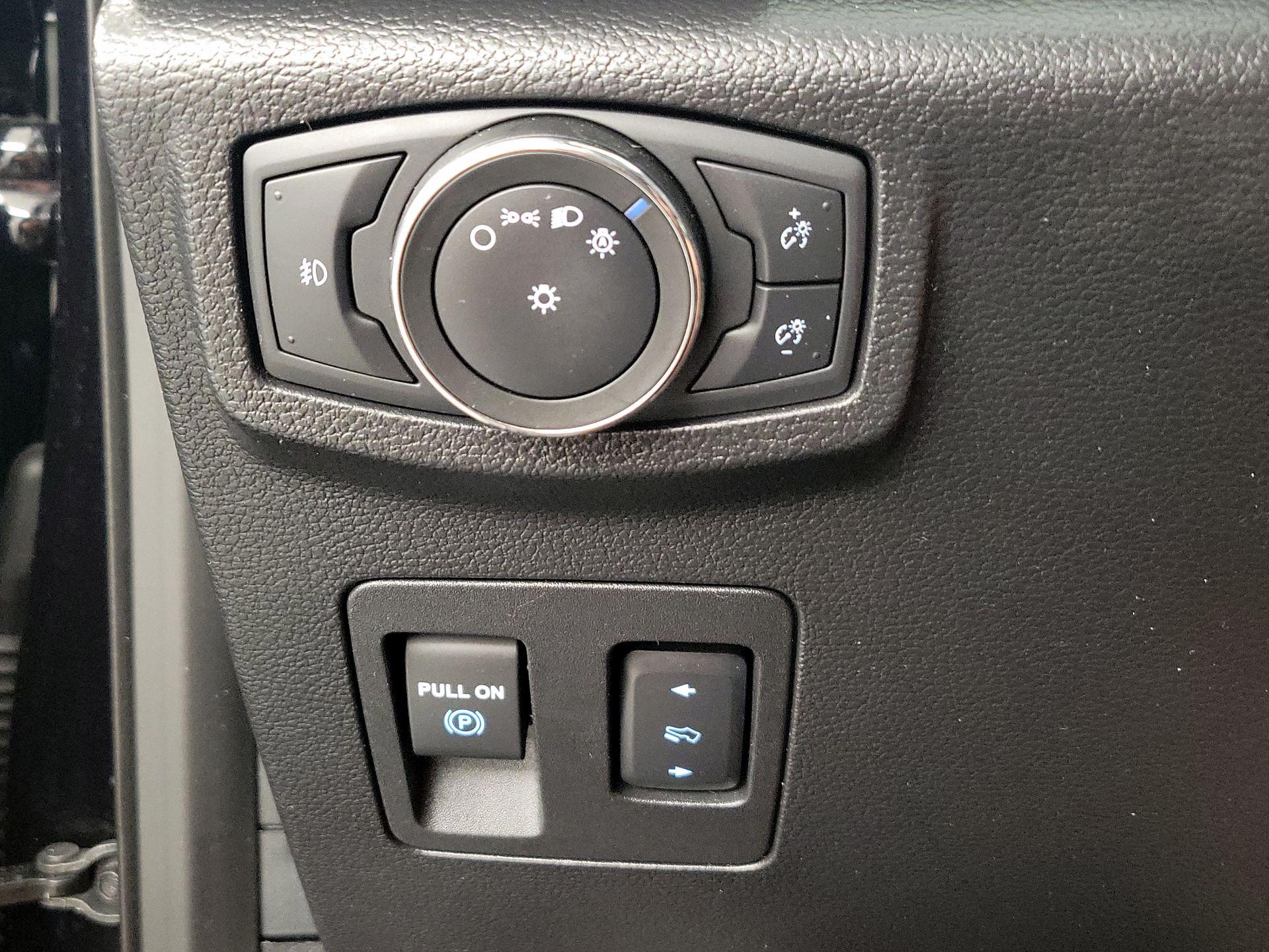 Thumbnail: 2019 Ford Expedition - 13