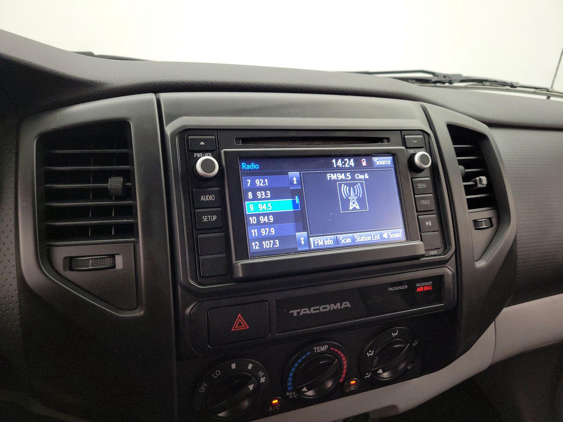 Thumbnail: 2015 Toyota Tacoma - 14