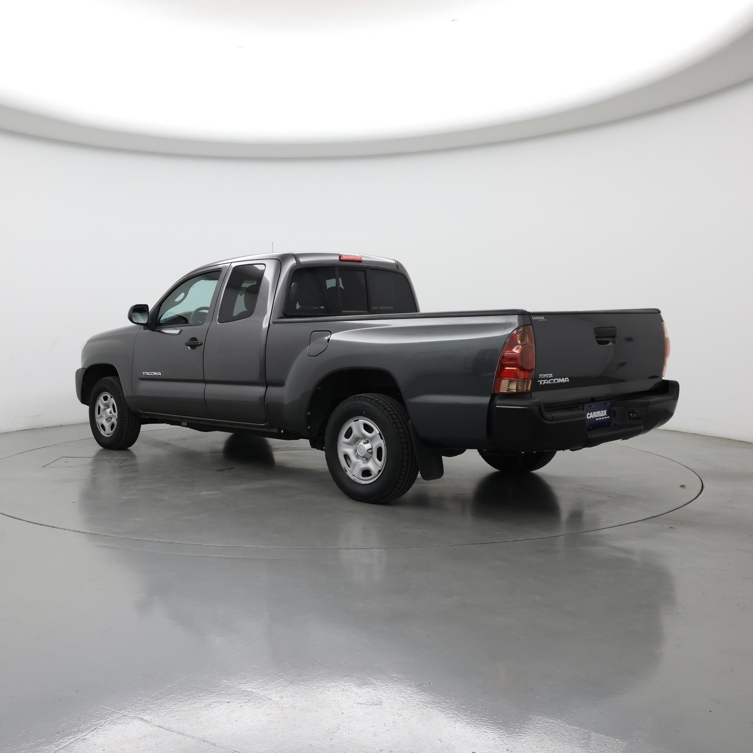 Thumbnail: 2015 Toyota Tacoma - 2