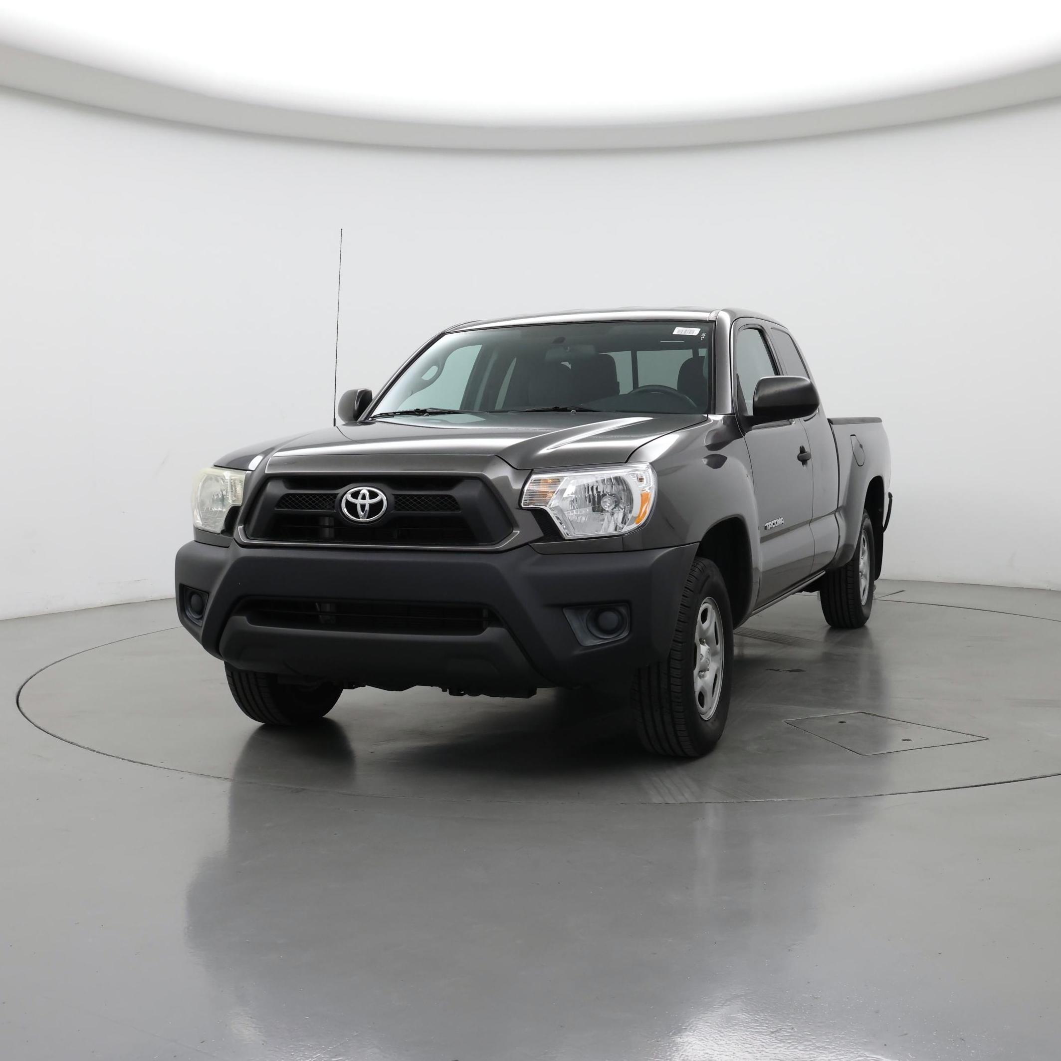Thumbnail: 2015 Toyota Tacoma - 4