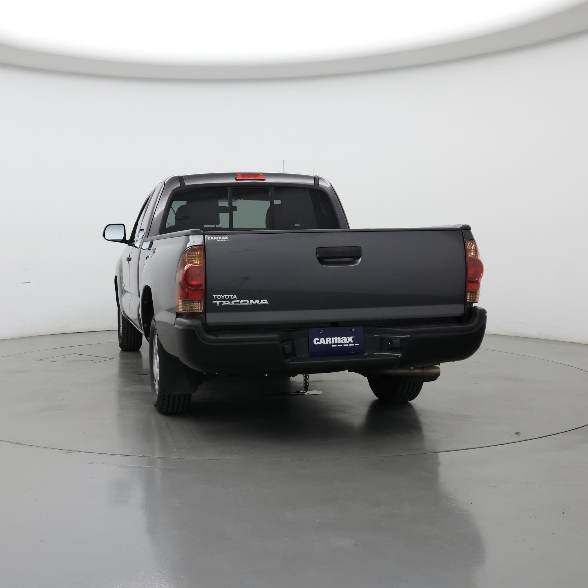 Thumbnail: 2015 Toyota Tacoma - 6