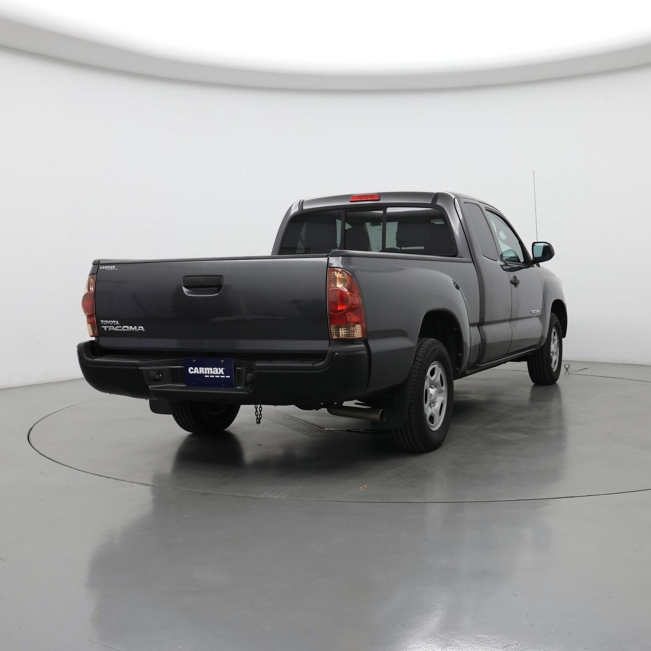 Thumbnail: 2015 Toyota Tacoma - 8