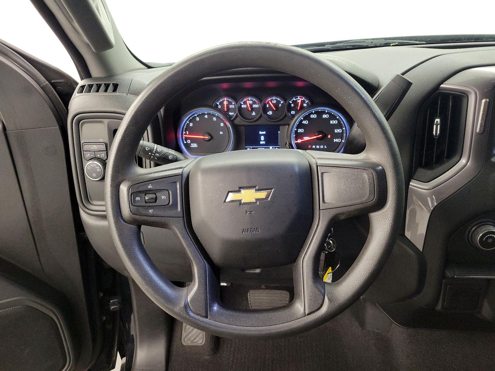 Thumbnail: 2020 Chevrolet Silverado 1500 - 10