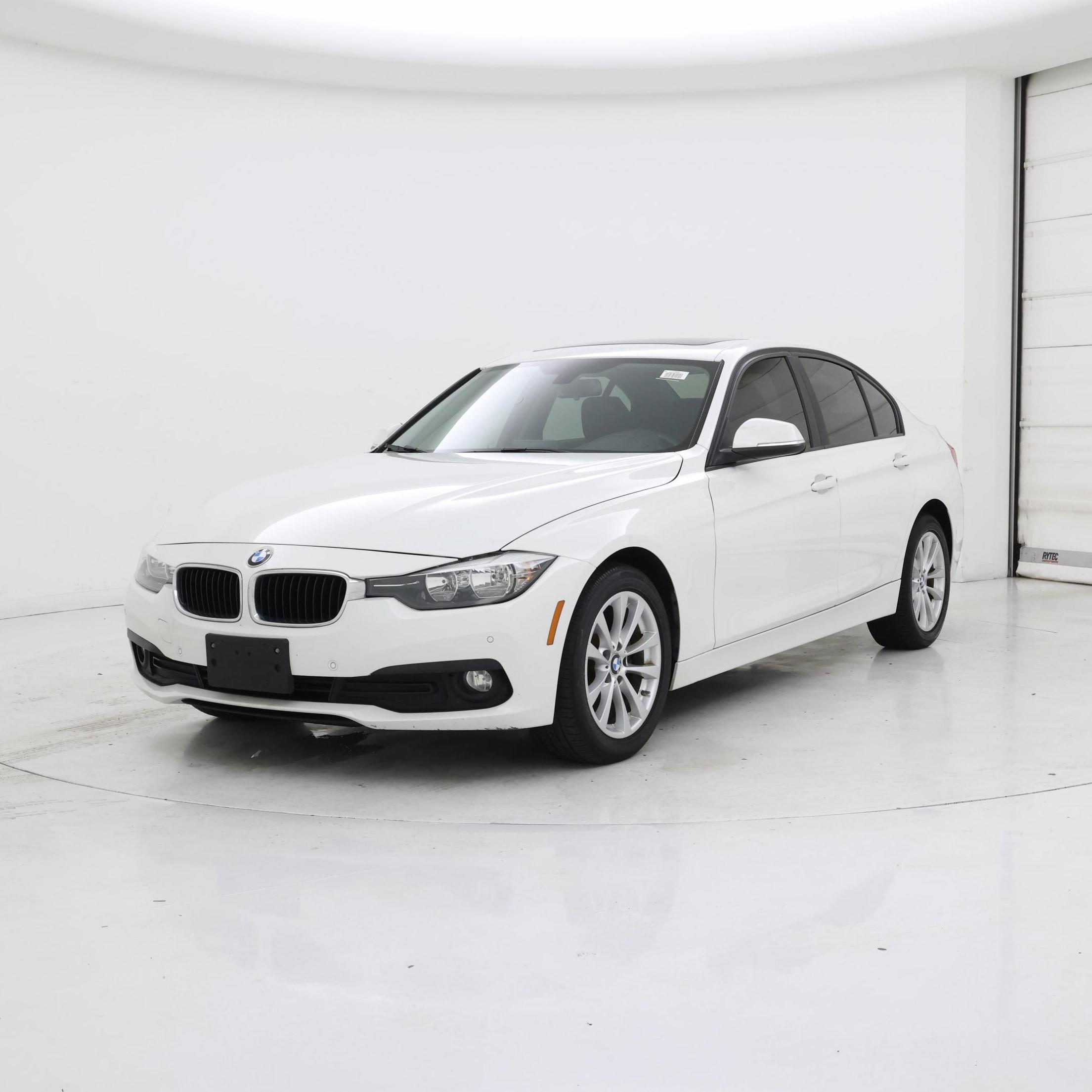 Thumbnail: 2017 BMW 3 Series - 4
