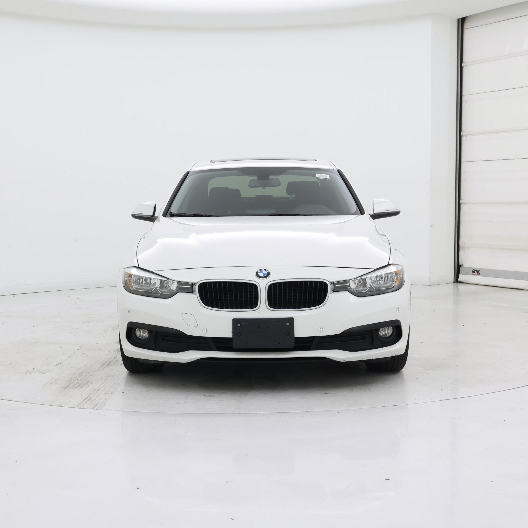 Thumbnail: 2017 BMW 3 Series - 5