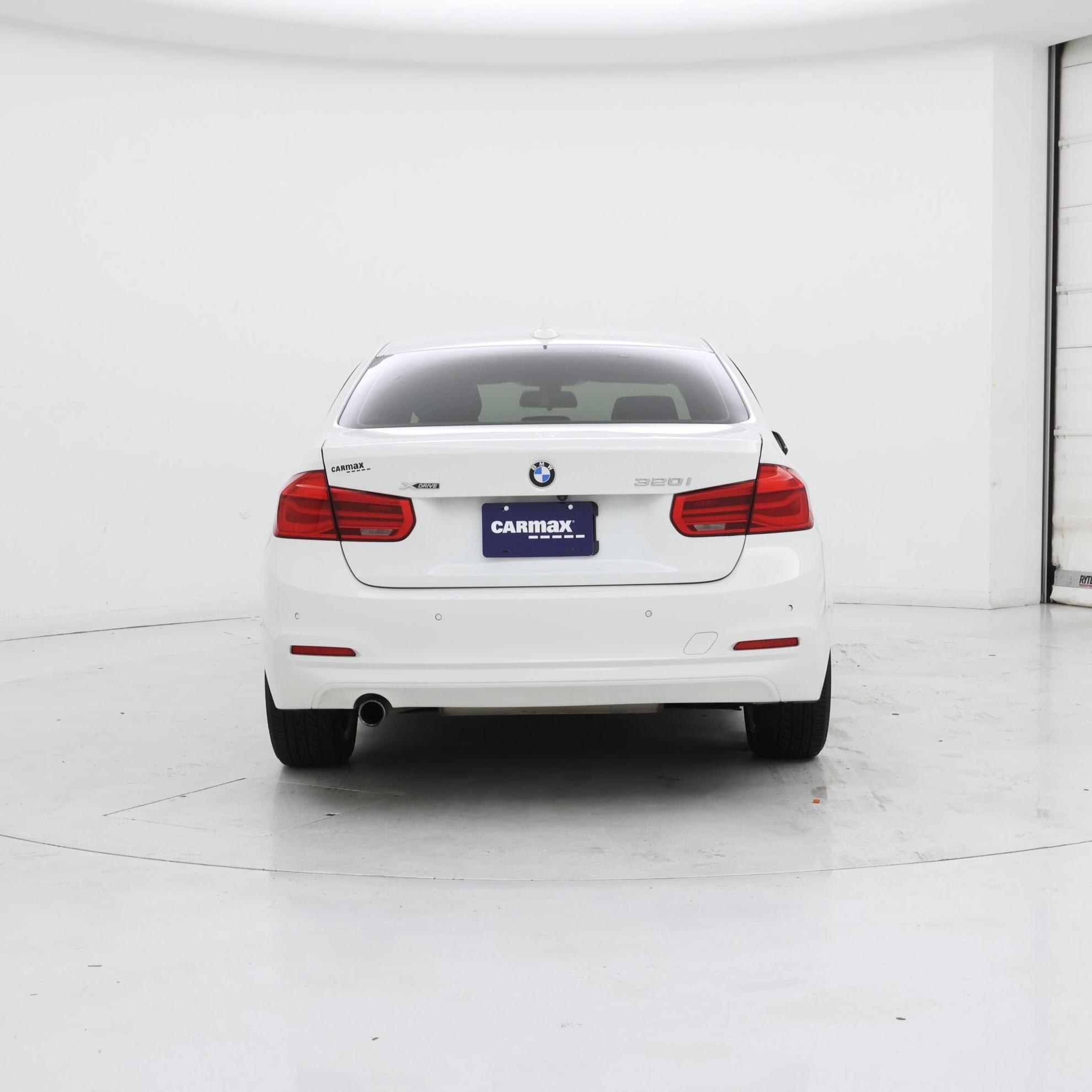 Thumbnail: 2017 BMW 3 Series - 6