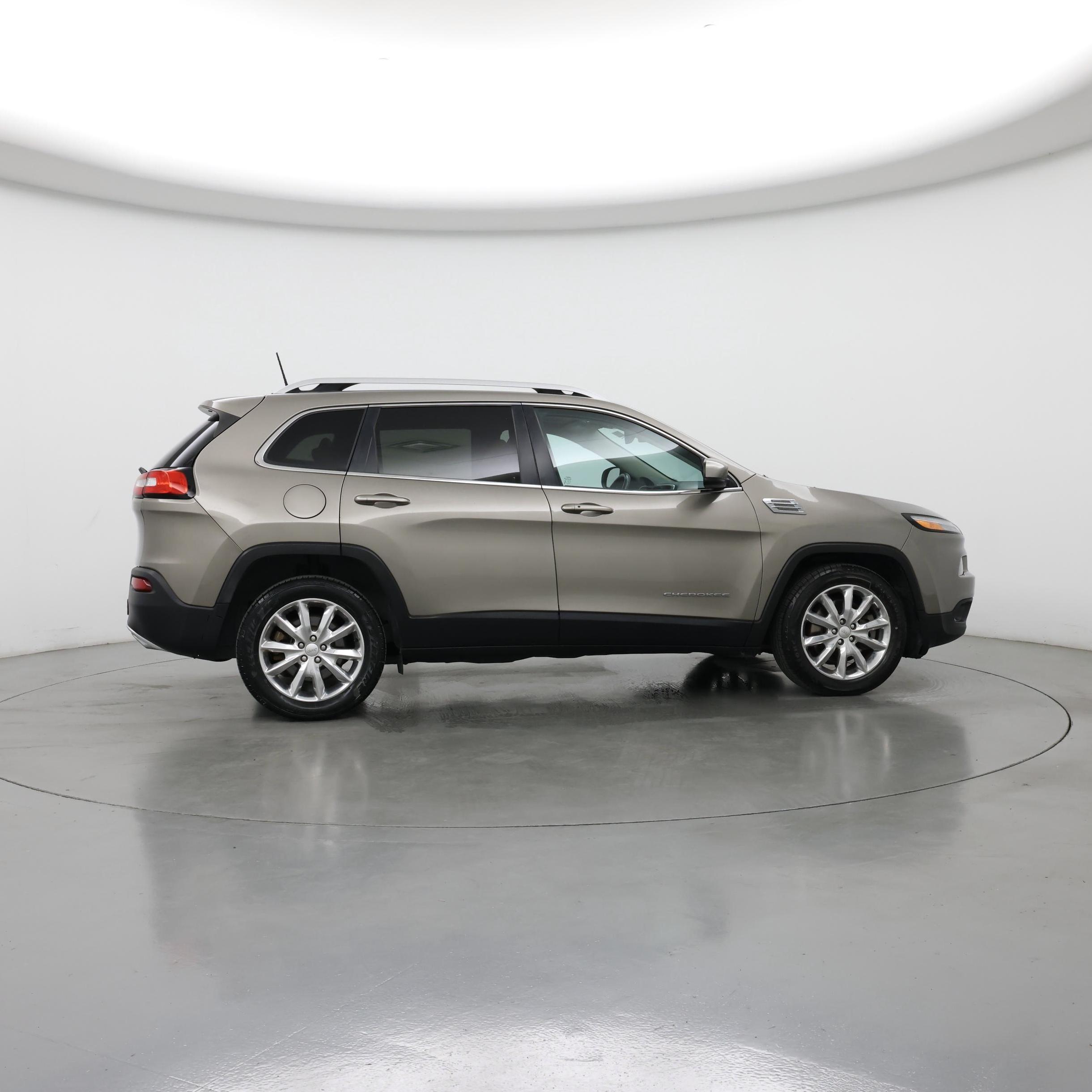 Thumbnail: 2017 Jeep Cherokee - 7