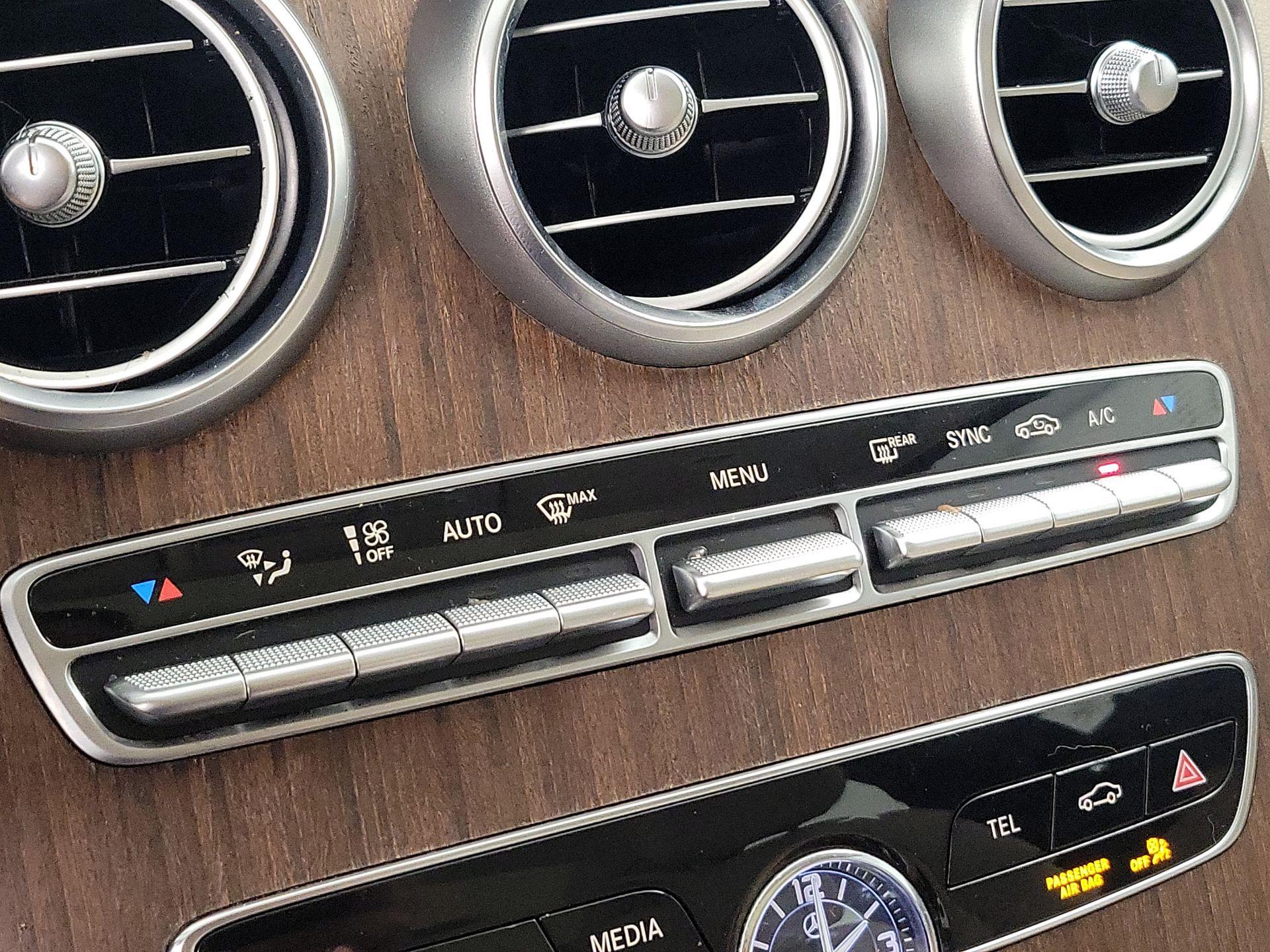Thumbnail: 2019 Mercedes-Benz C-Class - 18