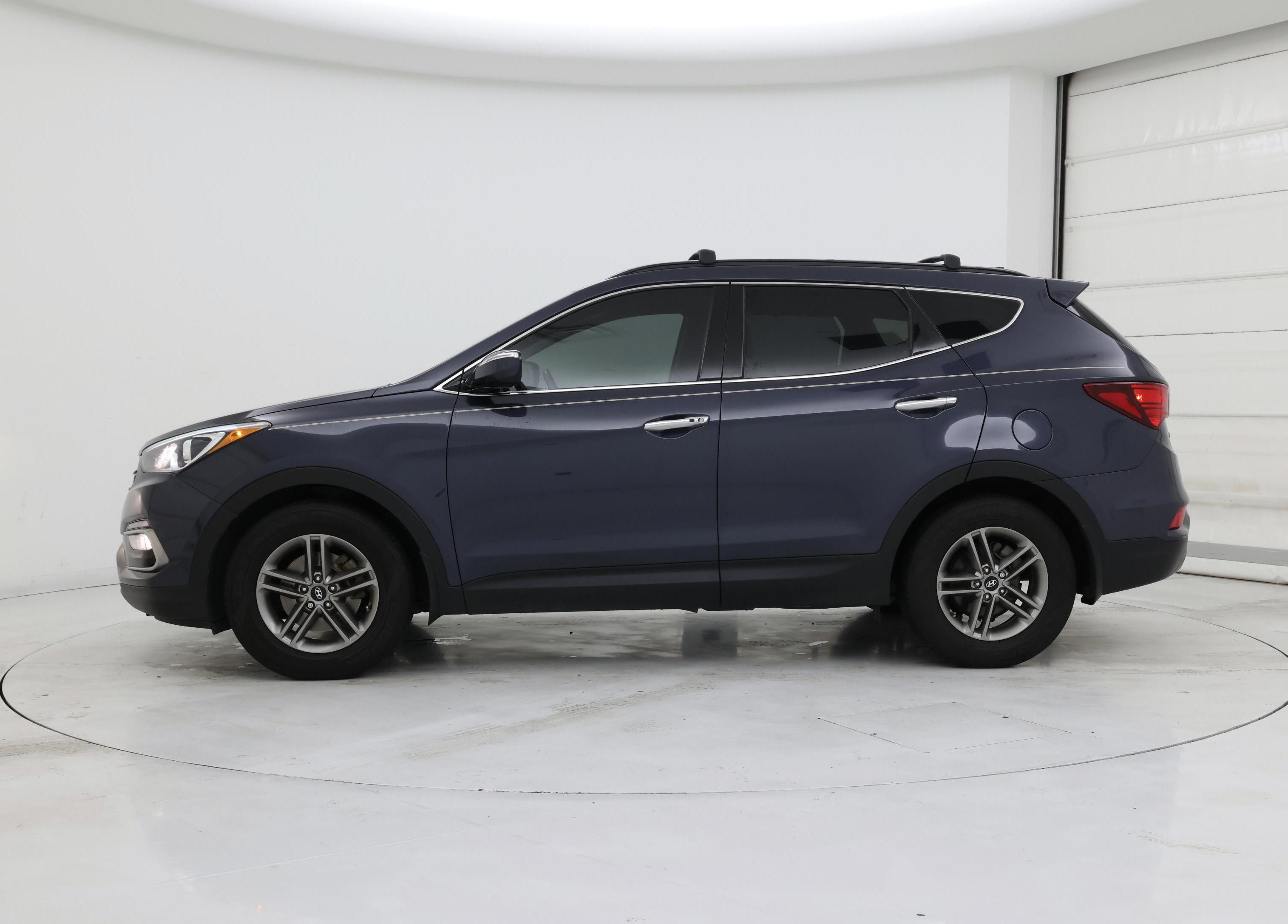 Thumbnail: 2018 Hyundai Santa Fe - 3
