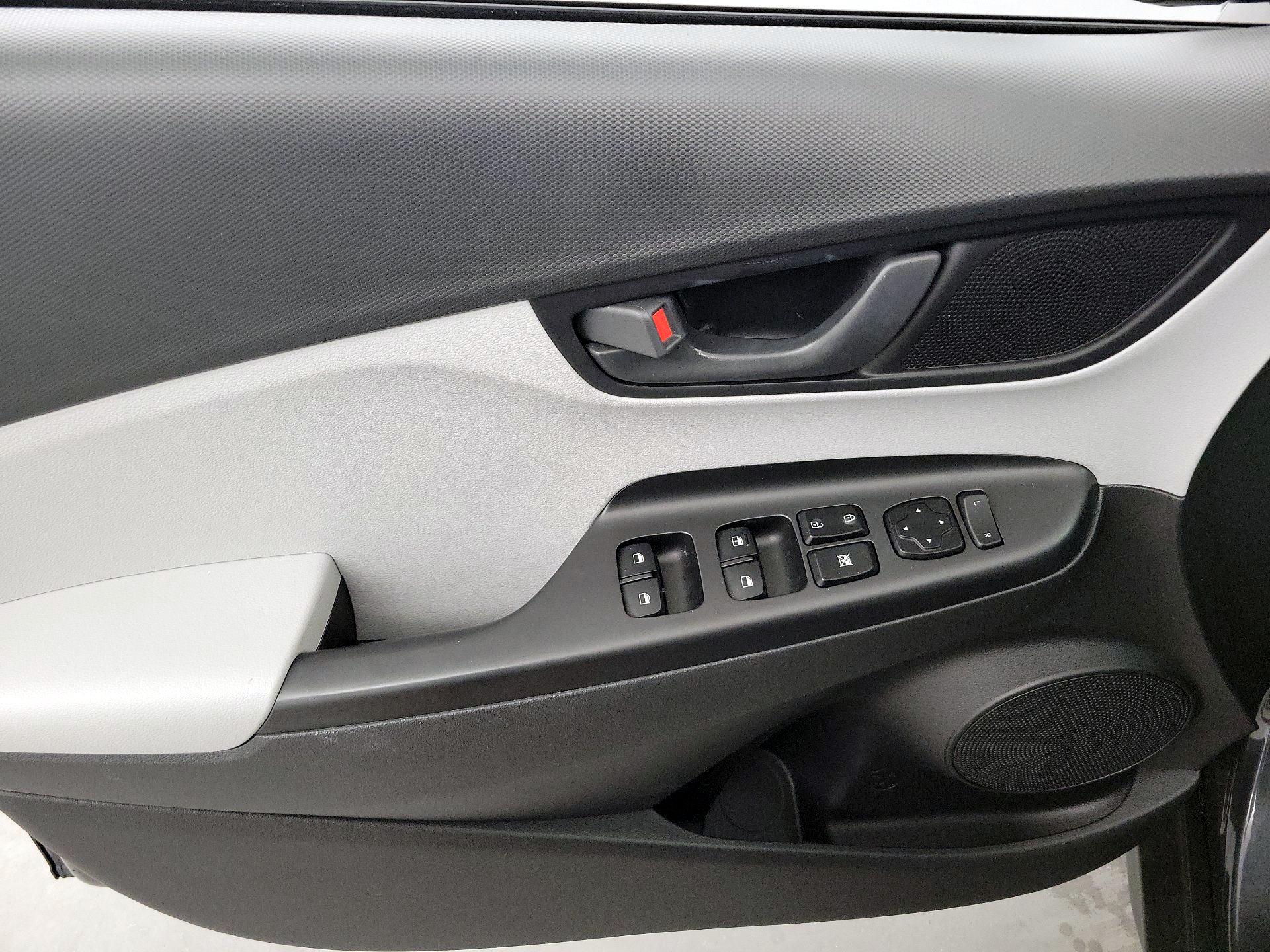 Thumbnail: 2022 Hyundai Kona - 12