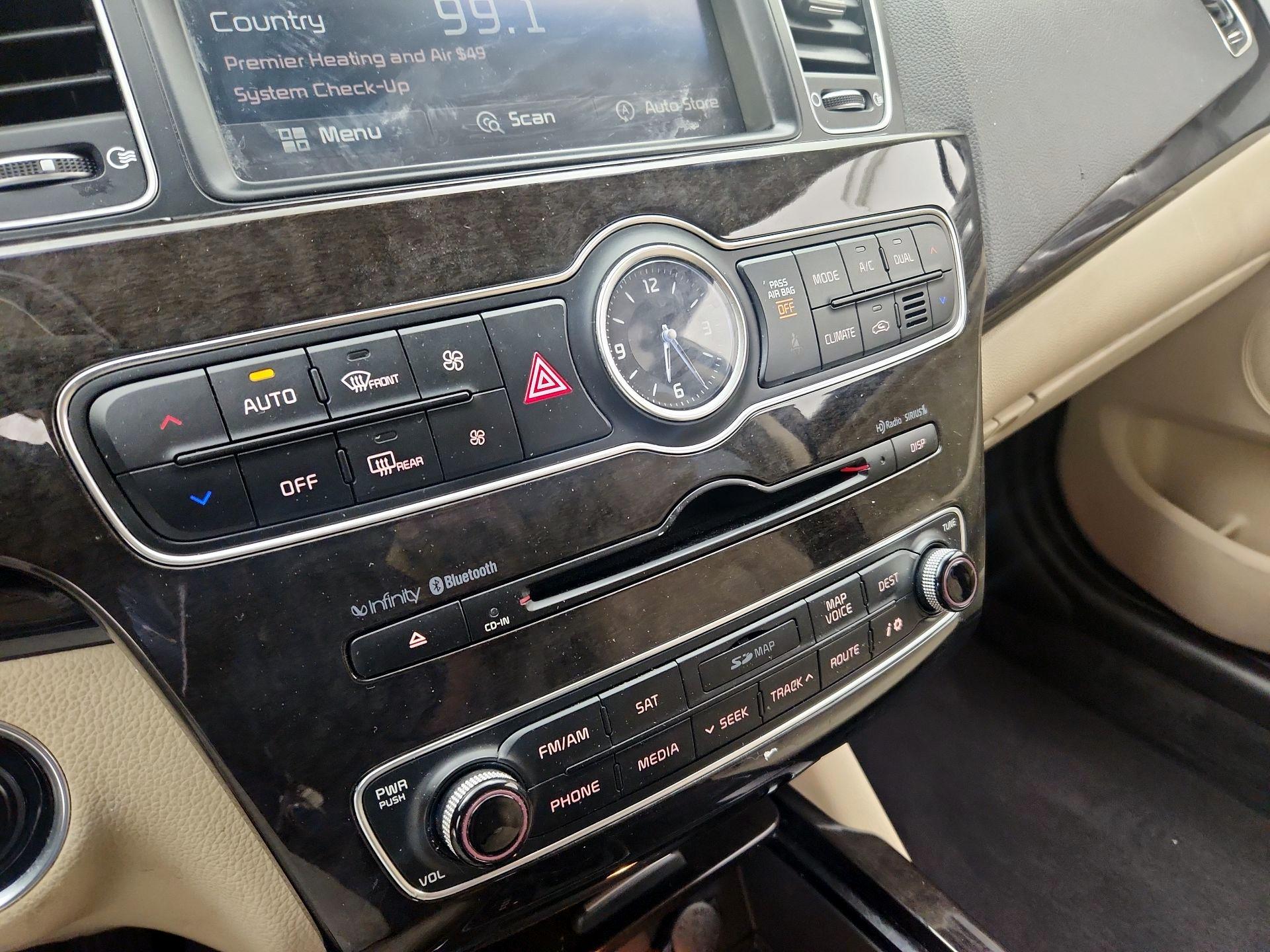 Thumbnail: 2014 Kia Cadenza - 16