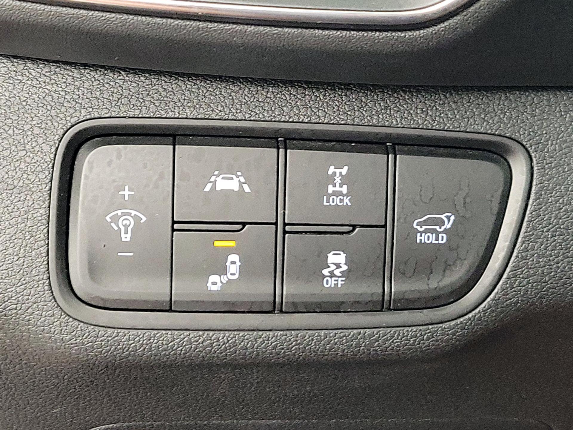 Thumbnail: 2019 Hyundai Santa Fe - 13