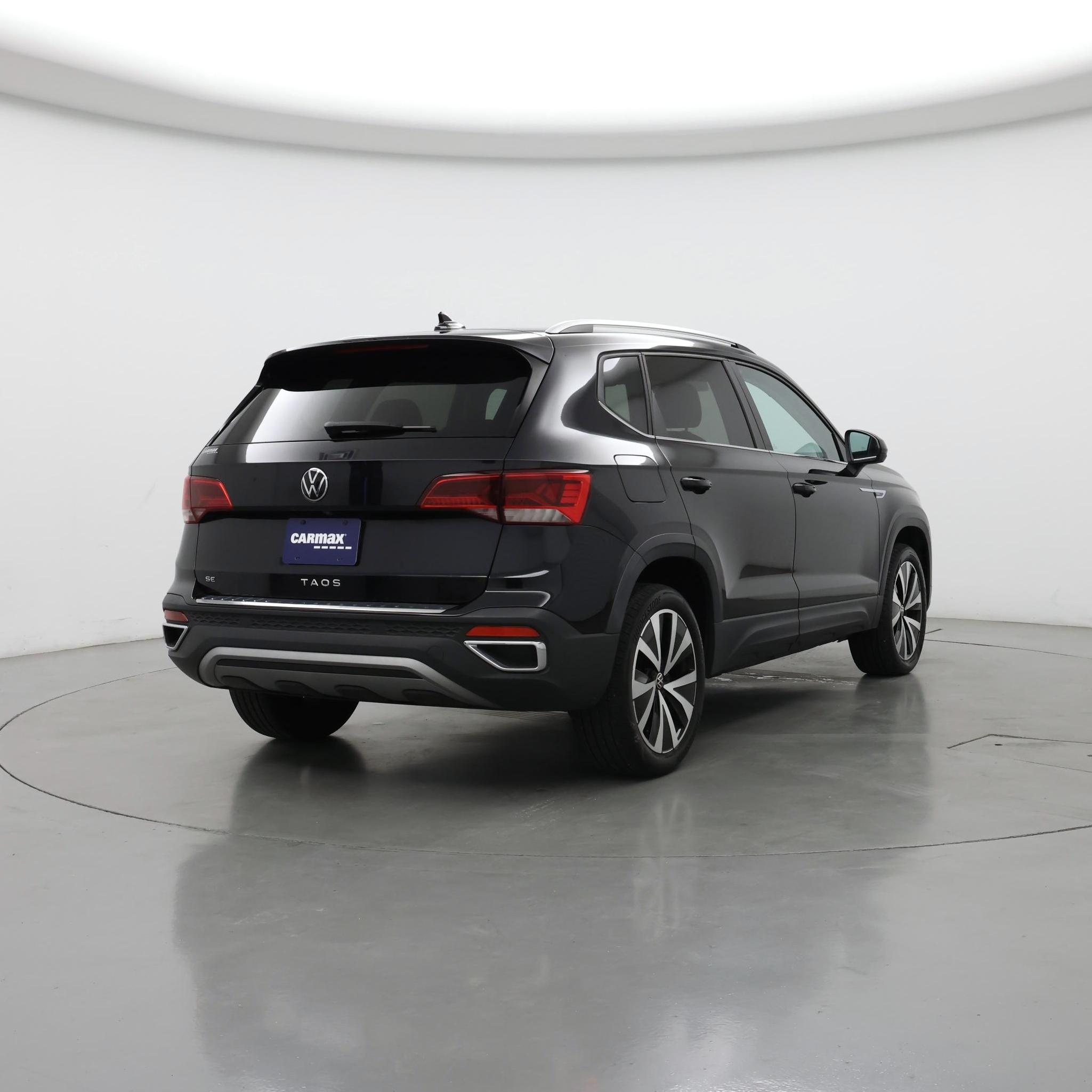 Thumbnail: 2022 Volkswagen Taos - 8