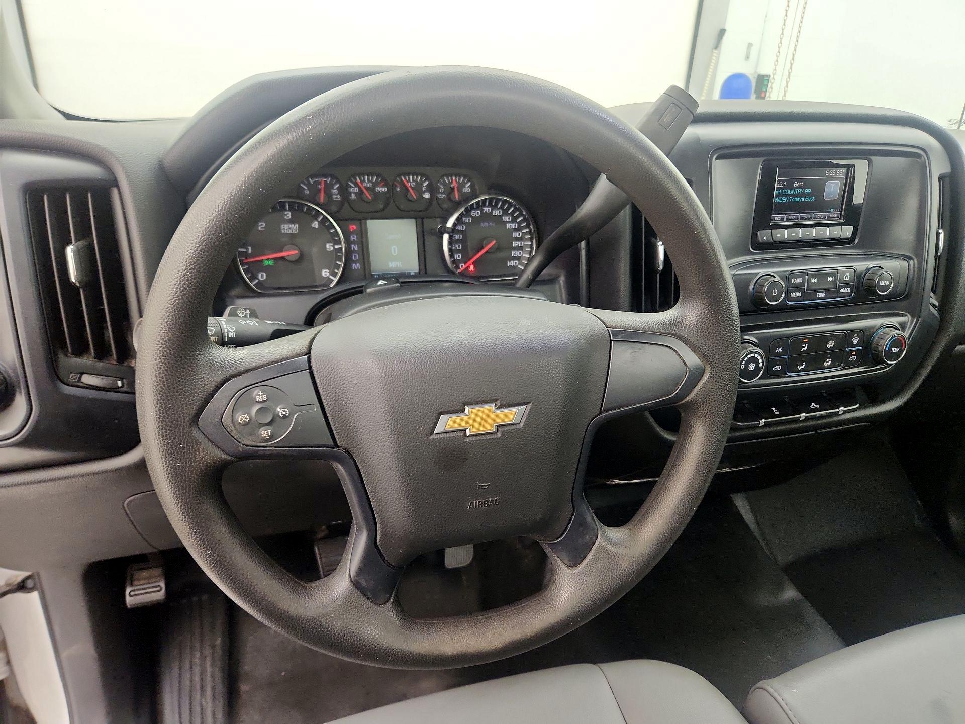 Thumbnail: 2015 Chevrolet Silverado 1500 - 10