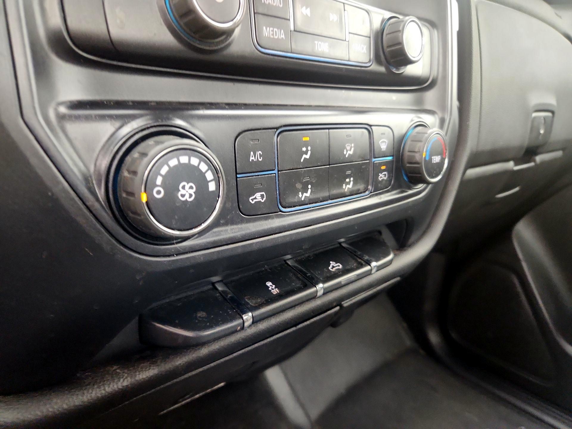 Thumbnail: 2015 Chevrolet Silverado 1500 - 15