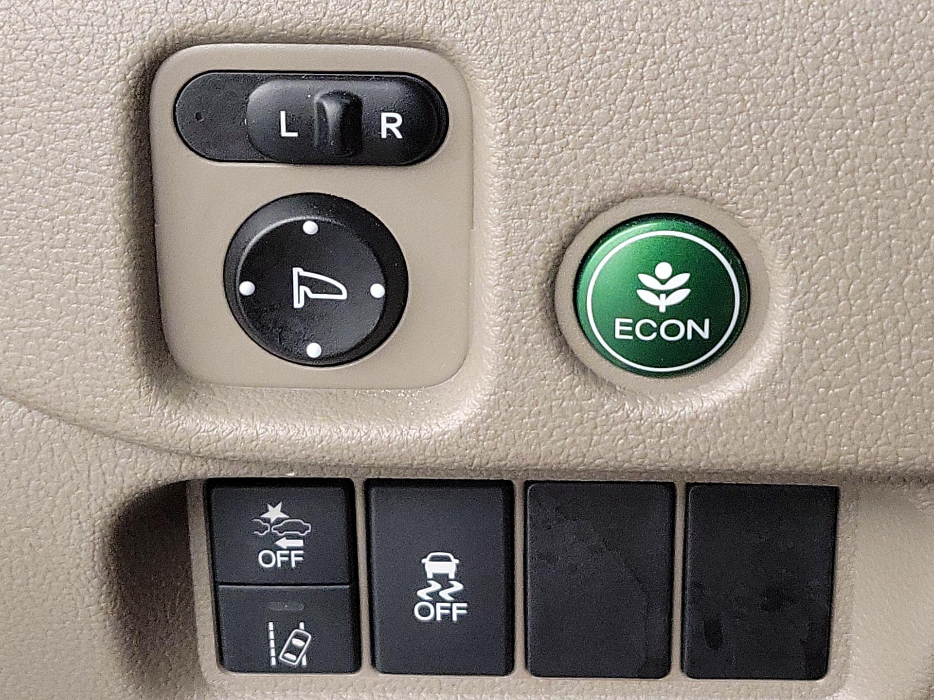 Thumbnail: 2019 Honda Pilot - 13