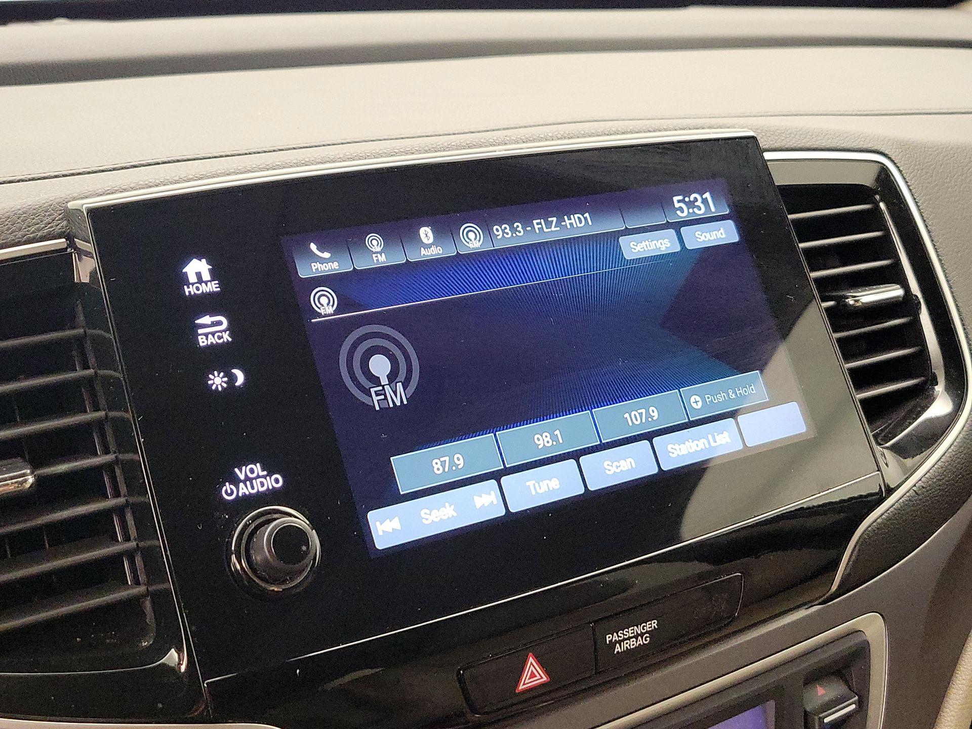 Thumbnail: 2019 Honda Pilot - 15