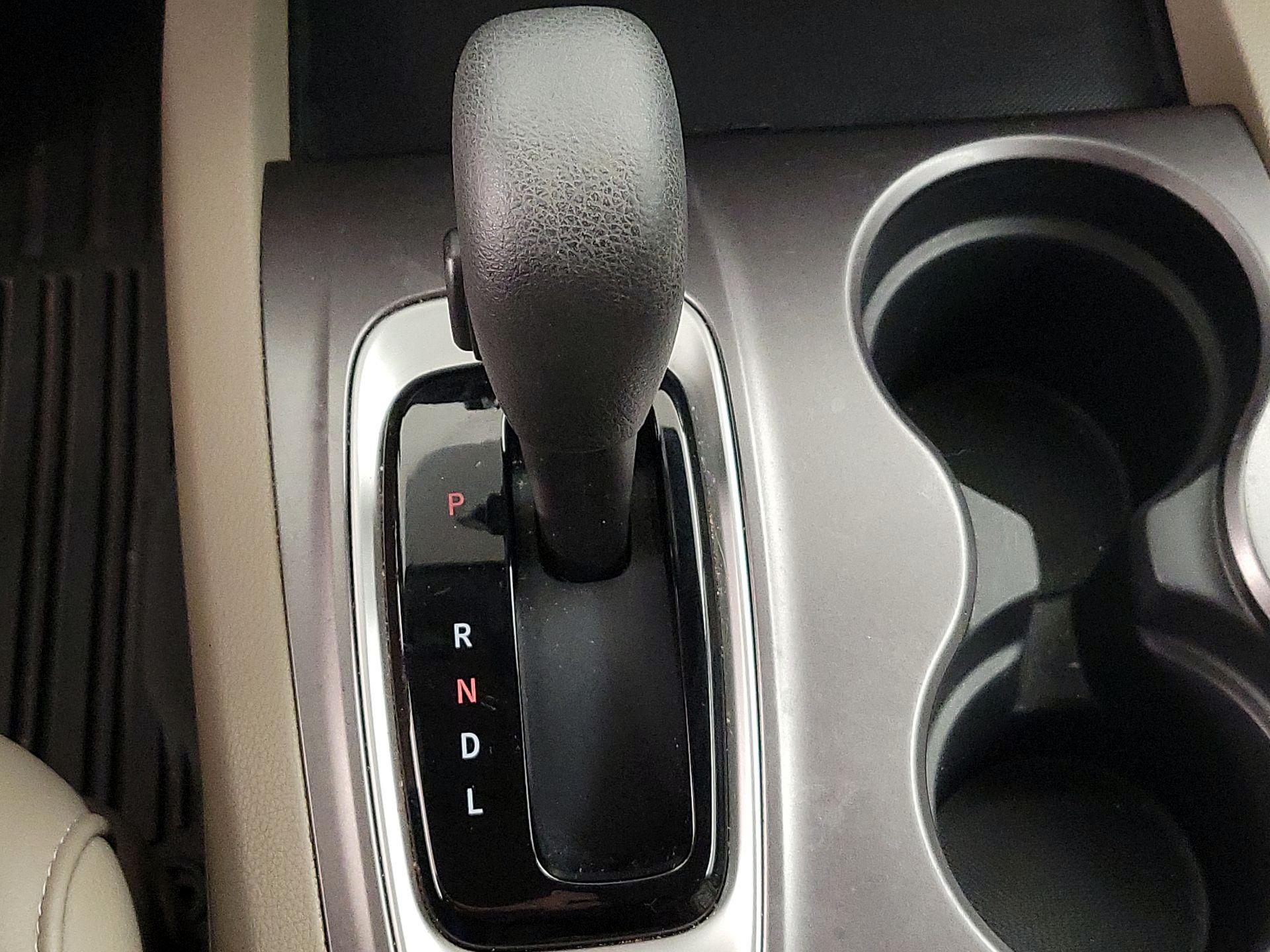 Thumbnail: 2019 Honda Pilot - 17