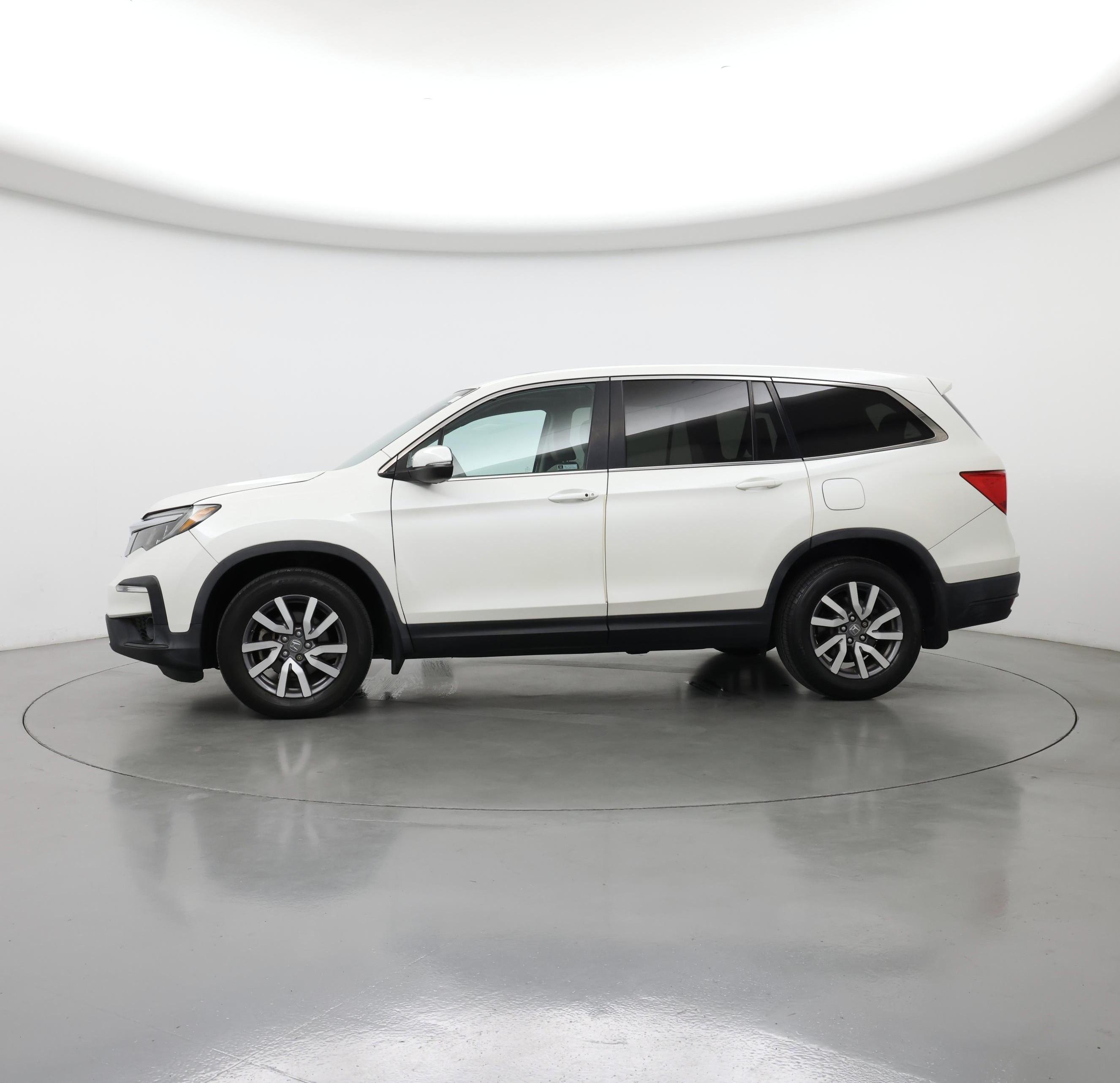 Thumbnail: 2019 Honda Pilot - 3