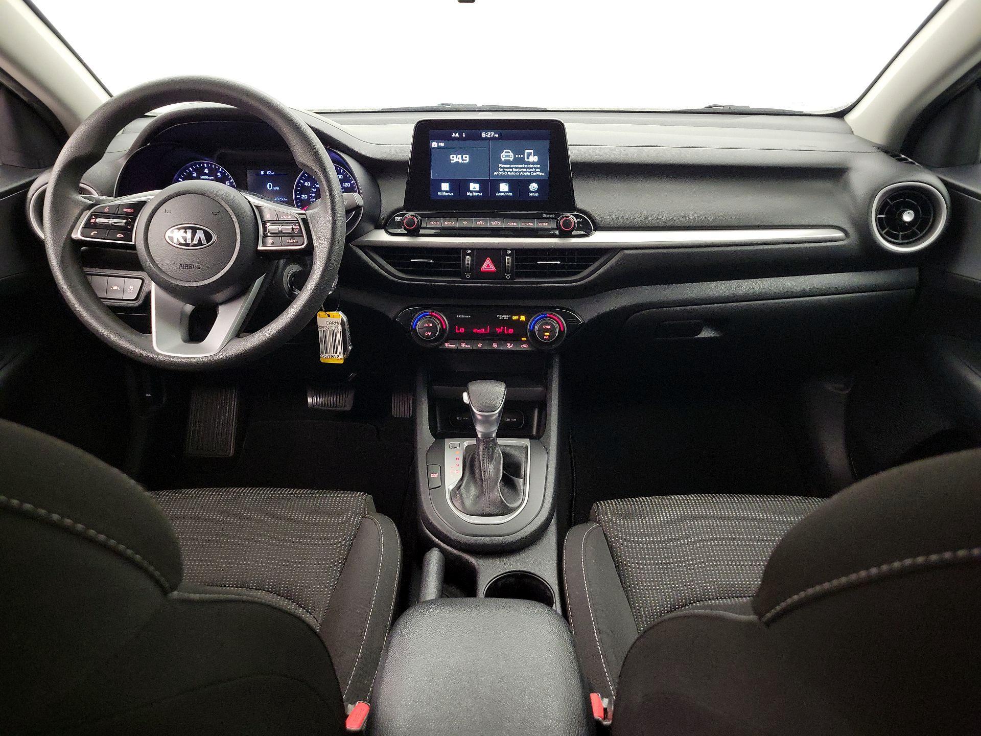 Thumbnail: 2019 Kia Forte - 9