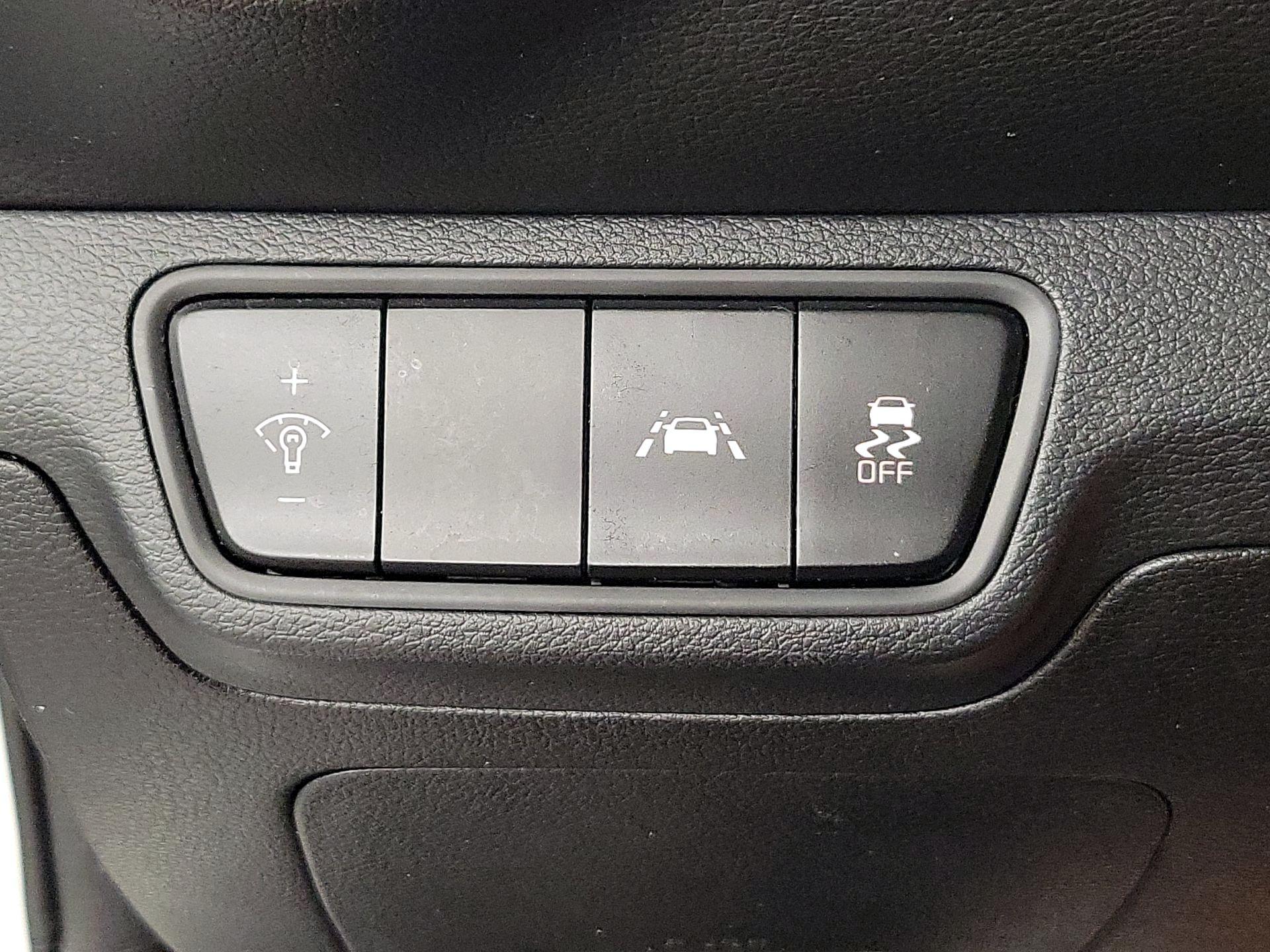 Thumbnail: 2019 Kia Forte - 13