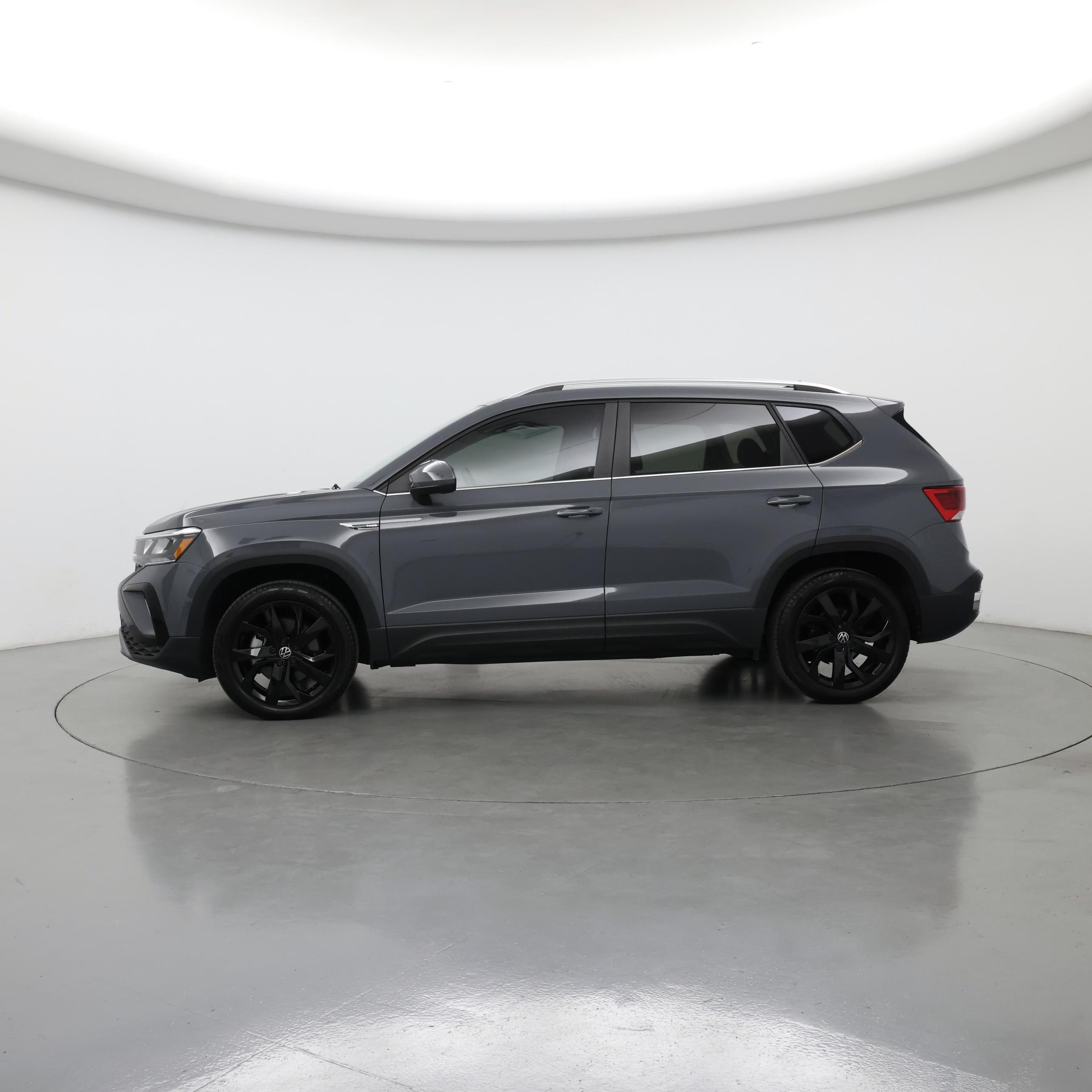 Thumbnail: 2023 Volkswagen Taos - 3