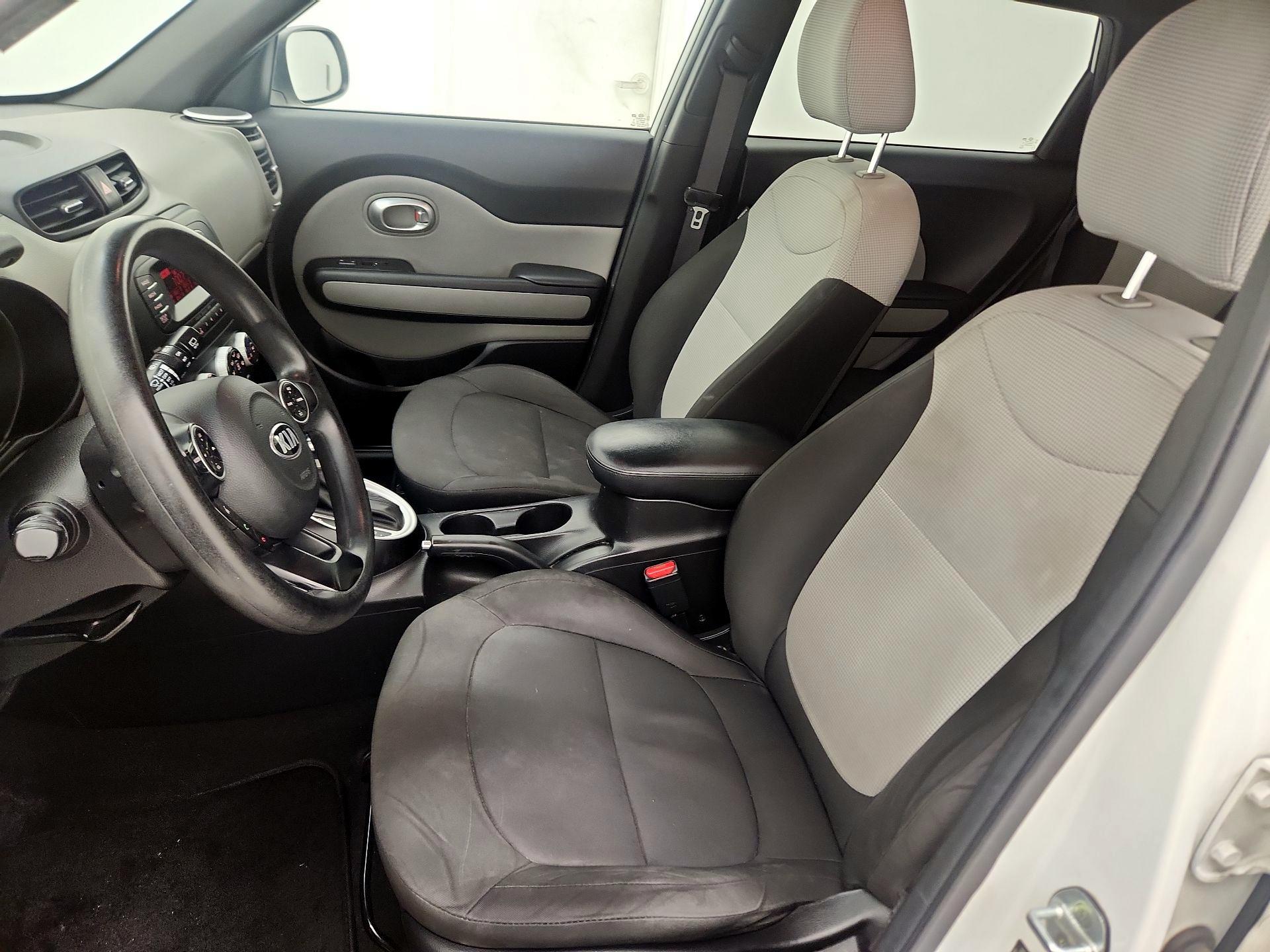 Thumbnail: 2016 Kia Soul - 11