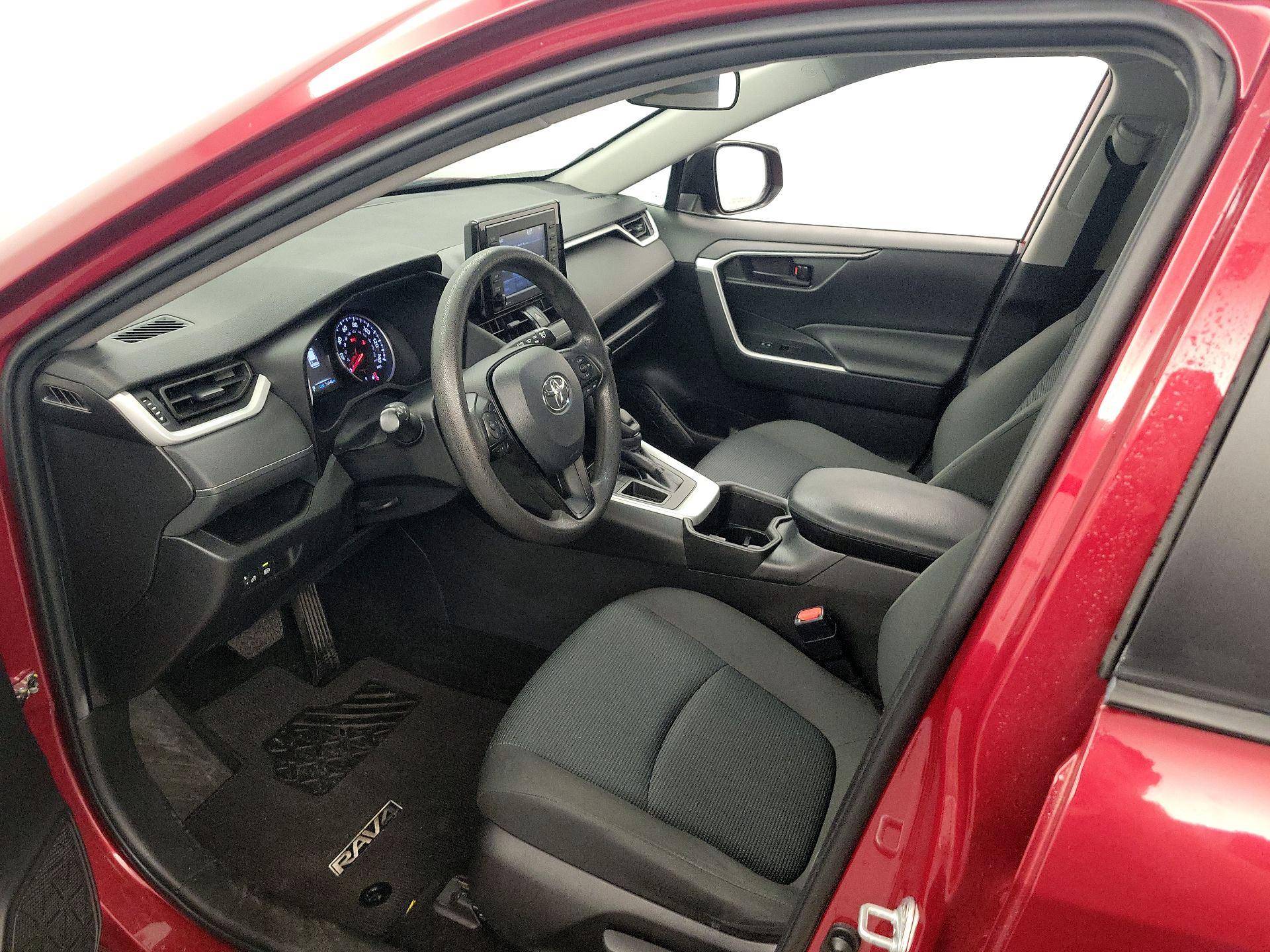 Thumbnail: 2022 Toyota RAV4 - 11