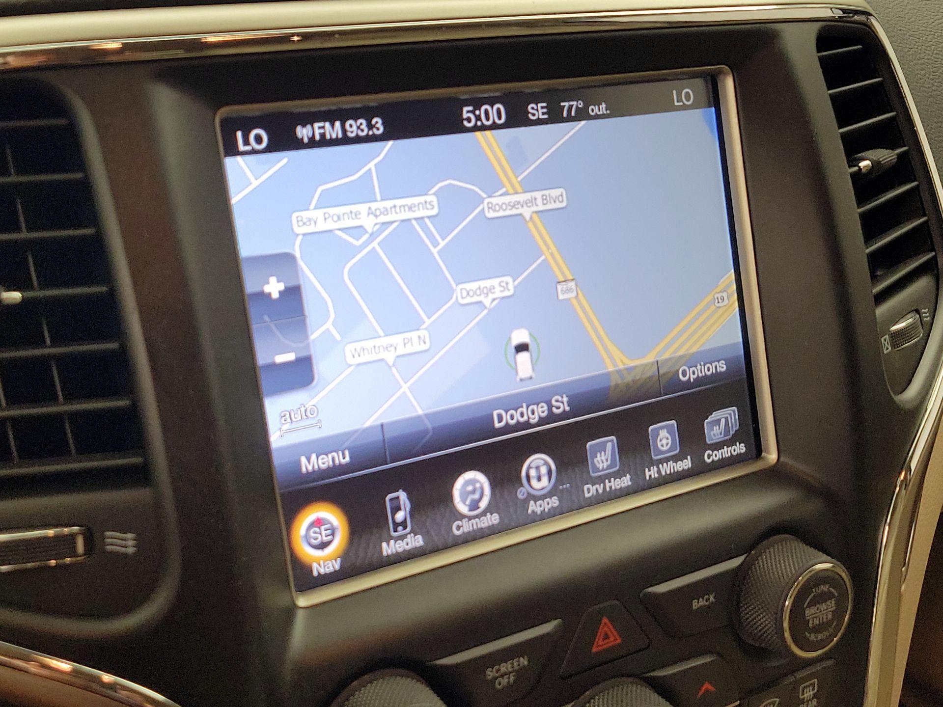 Thumbnail: 2016 Jeep Grand Cherokee - 14