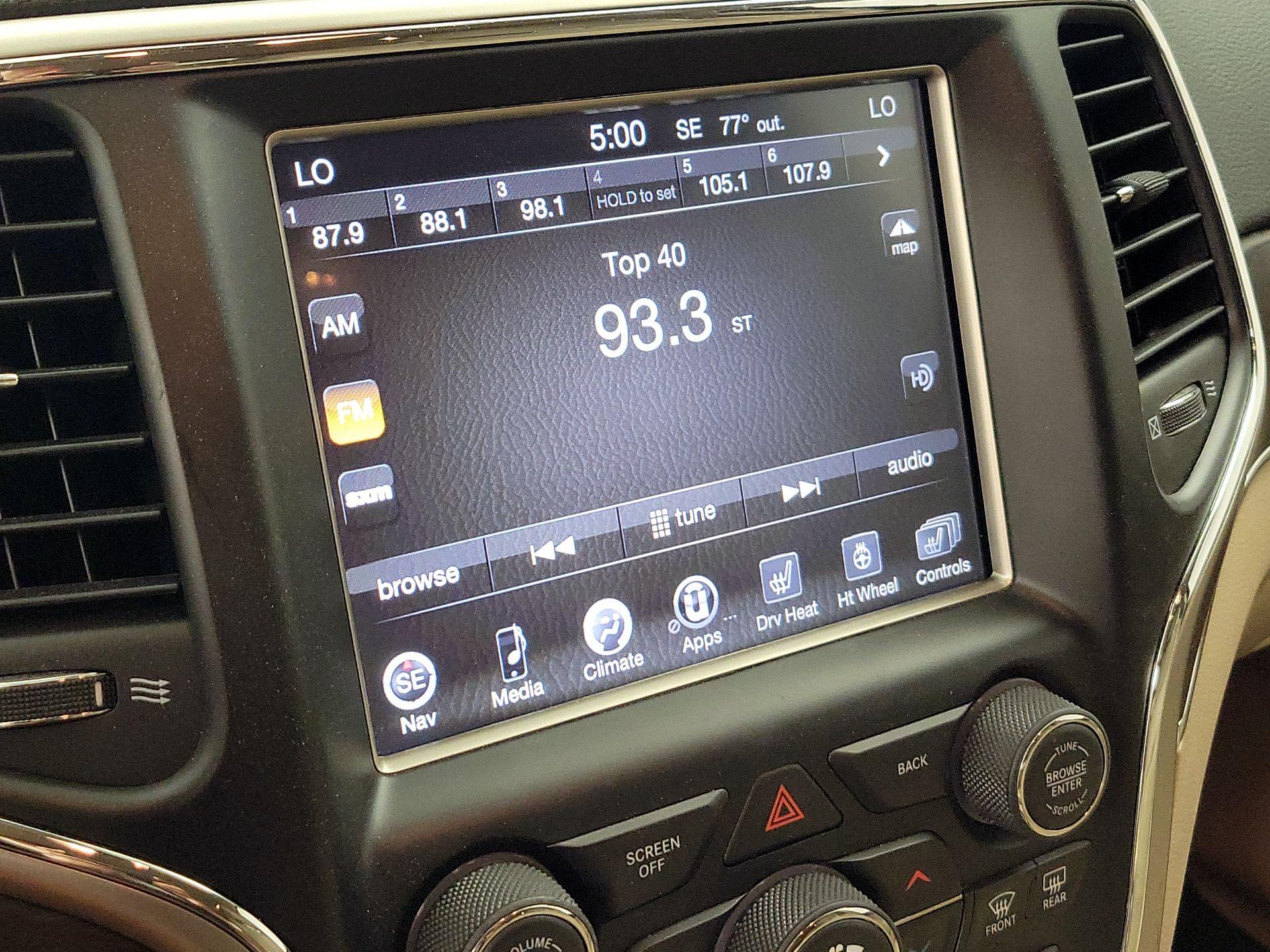Thumbnail: 2016 Jeep Grand Cherokee - 16