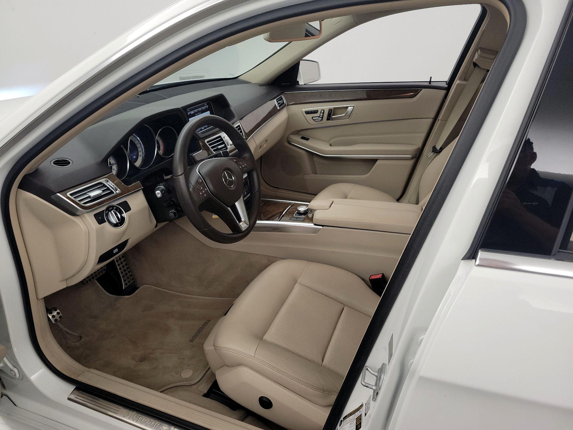 Thumbnail: 2015 Mercedes-Benz E-Class - 11