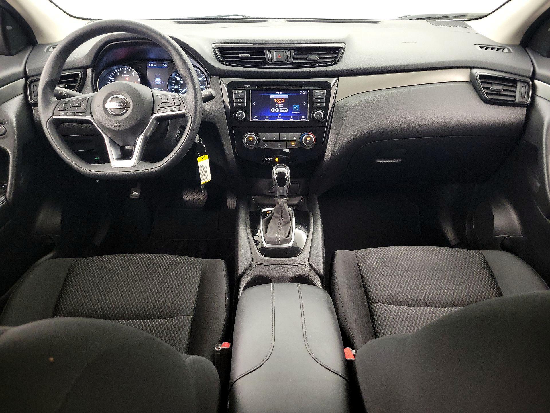Thumbnail: 2019 Nissan Rogue Sport - 9